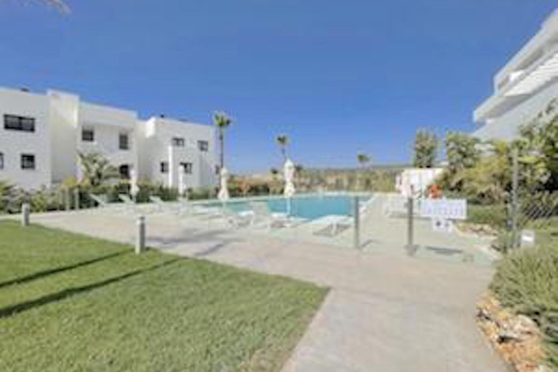 Reventa - Apartment - Middle Floor Apartment - Estepona - Estepona Centro