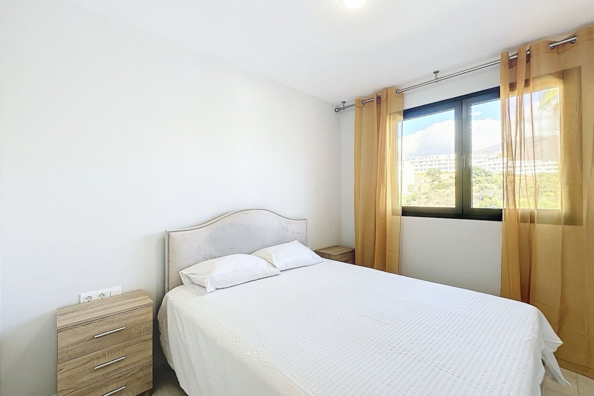 Reventa - Apartment - Middle Floor Apartment - Estepona - Estepona Centro