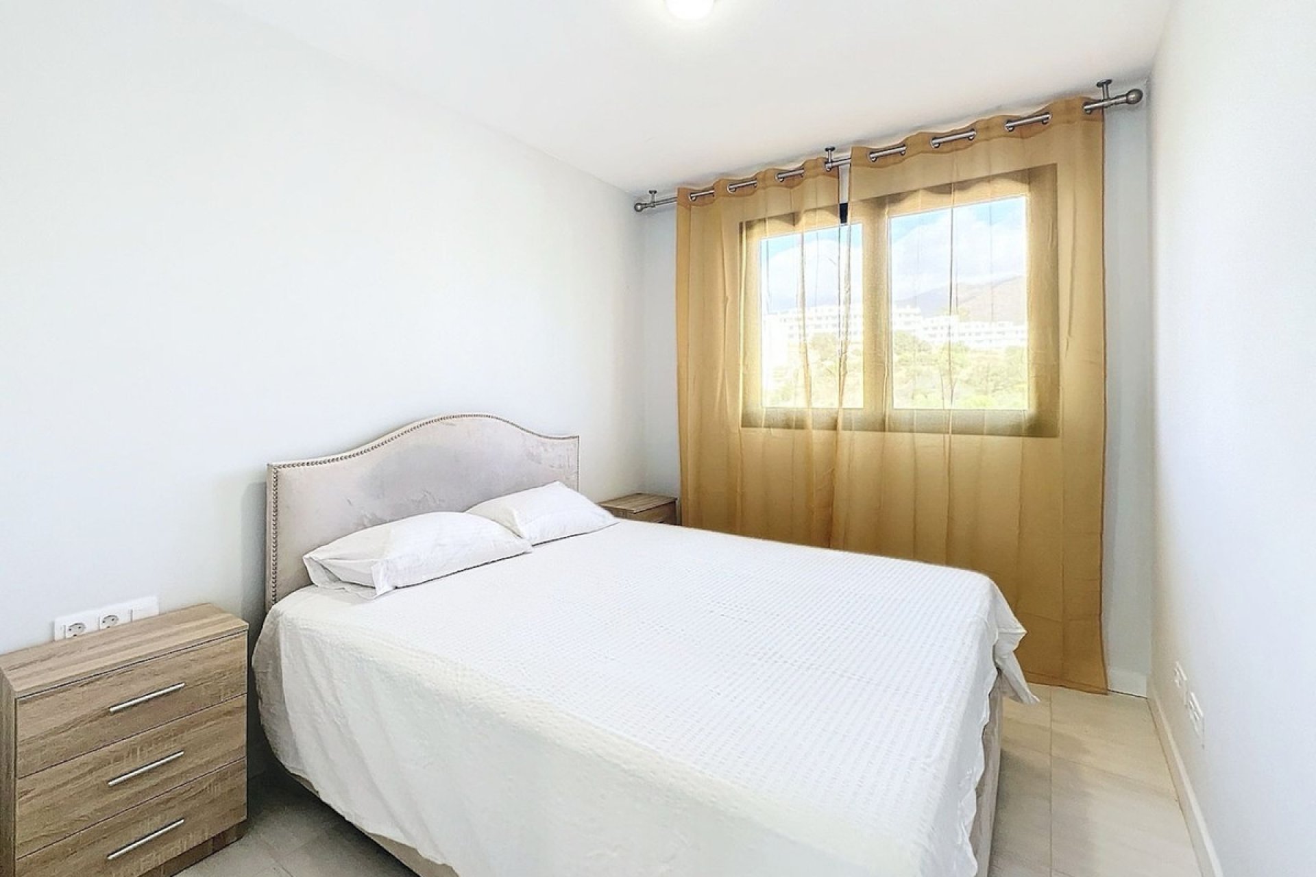 Reventa - Apartment - Middle Floor Apartment - Estepona - Estepona Centro