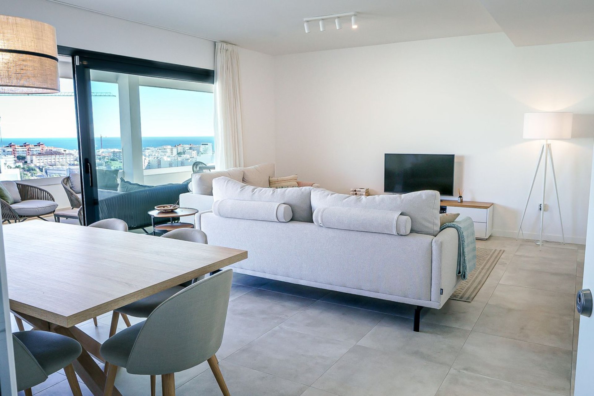 Reventa - Apartment - Middle Floor Apartment - Estepona - Estepona Centro