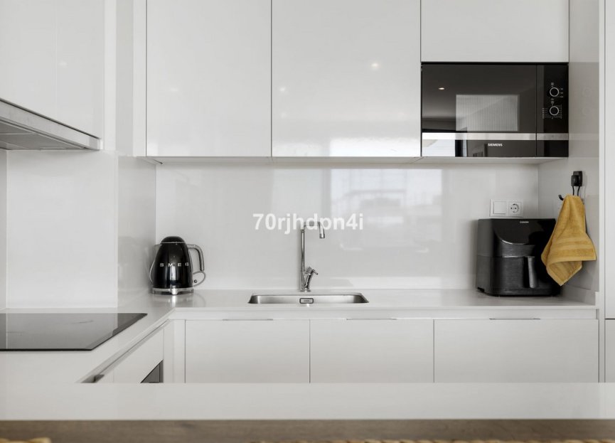 Reventa - Apartment - Middle Floor Apartment - Estepona - Estepona Centro