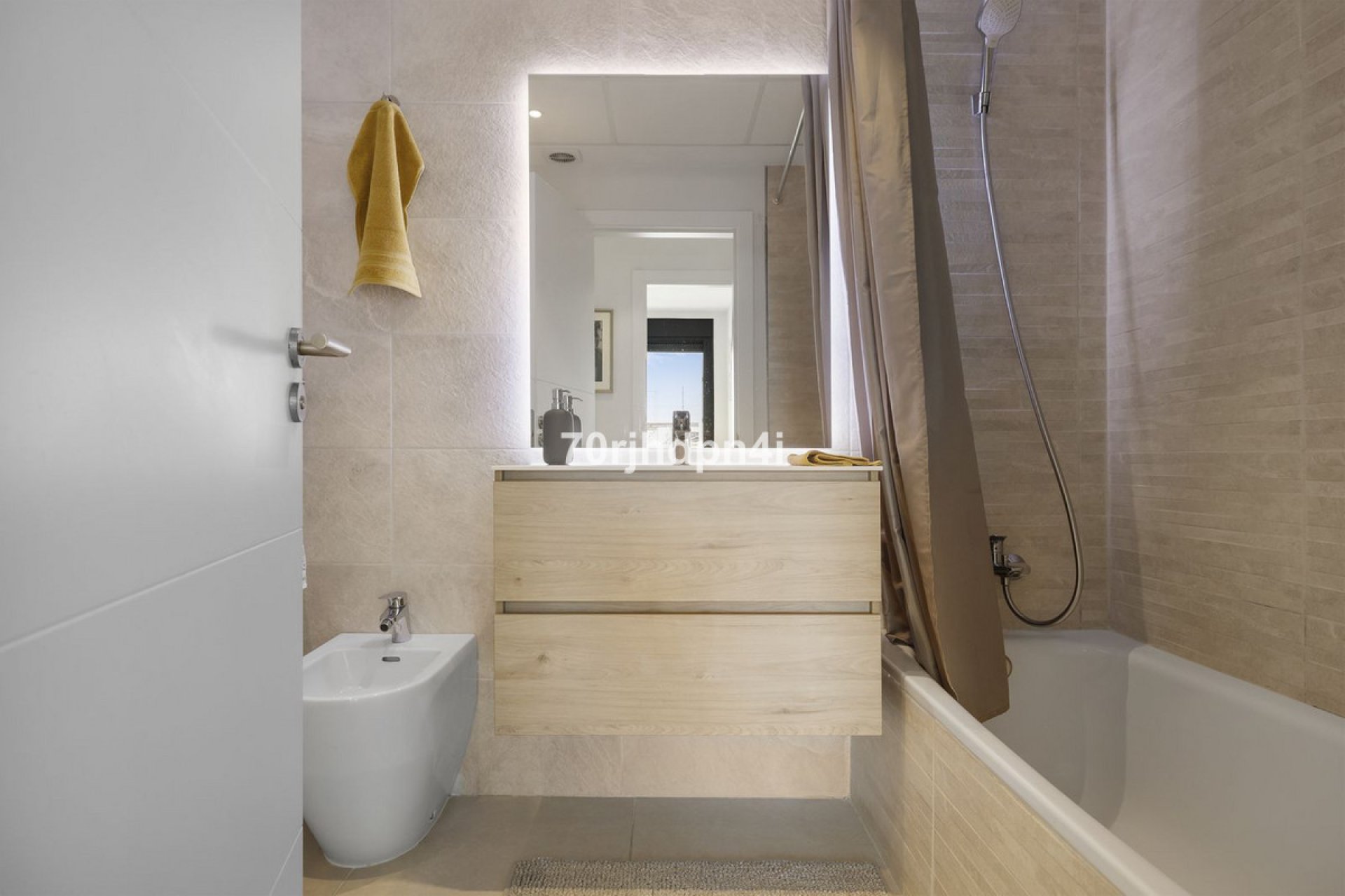 Reventa - Apartment - Middle Floor Apartment - Estepona - Estepona Centro