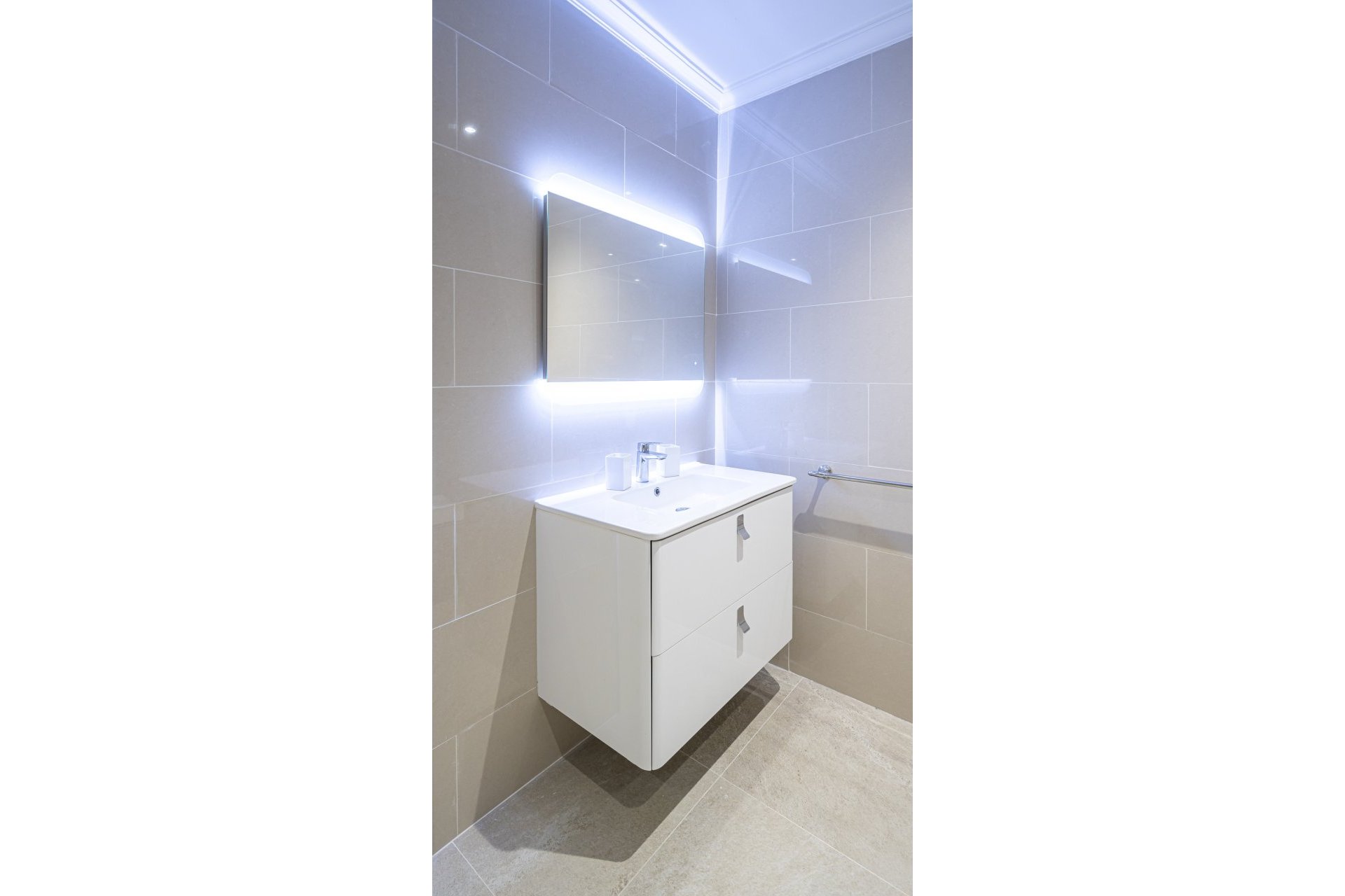 Reventa - Apartment - Middle Floor Apartment - Estepona - Estepona Centro