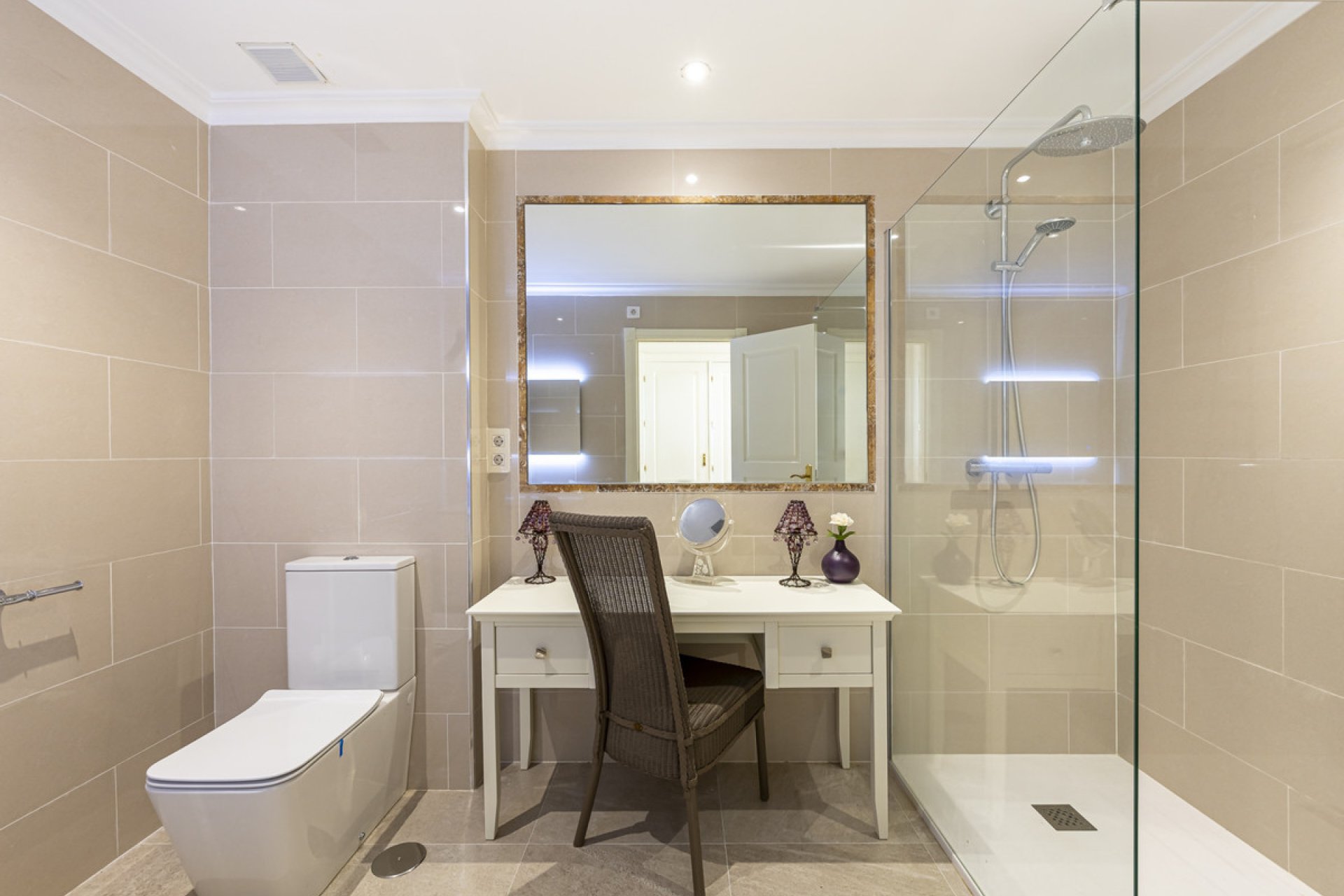 Reventa - Apartment - Middle Floor Apartment - Estepona - Estepona Centro