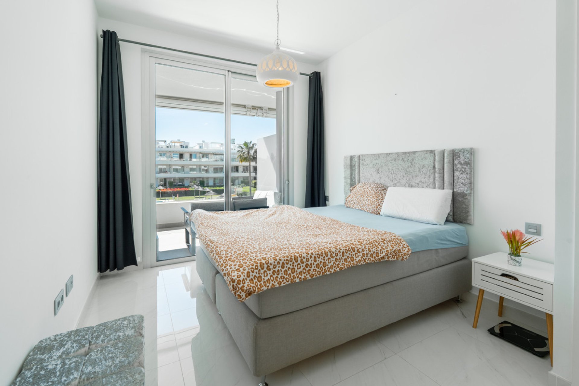 Reventa - Apartment - Middle Floor Apartment - Estepona - Estepona Centro