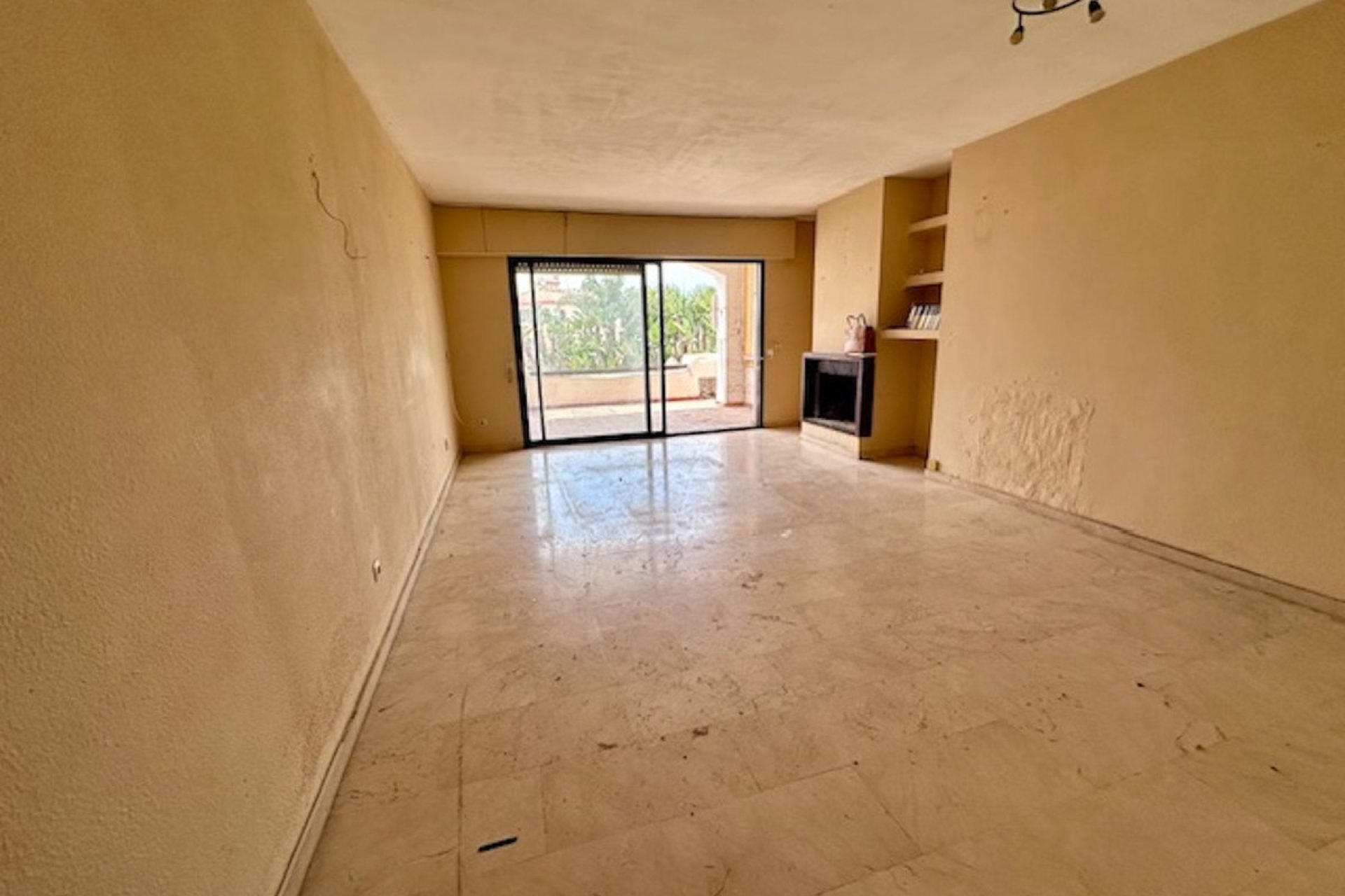 Reventa - Apartment - Middle Floor Apartment - Estepona - Estepona Centro