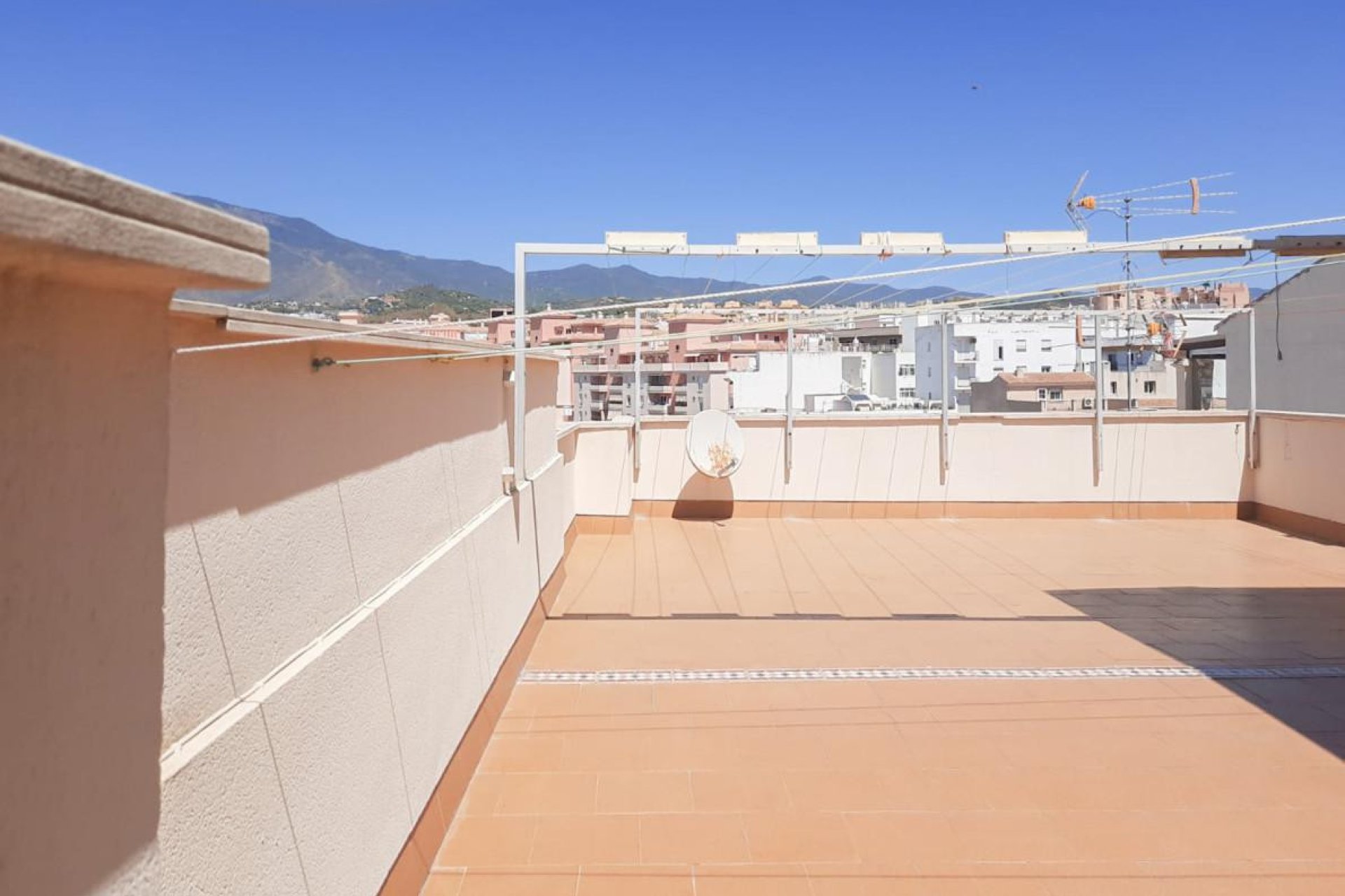 Reventa - Apartment - Middle Floor Apartment - Estepona - Estepona Centro