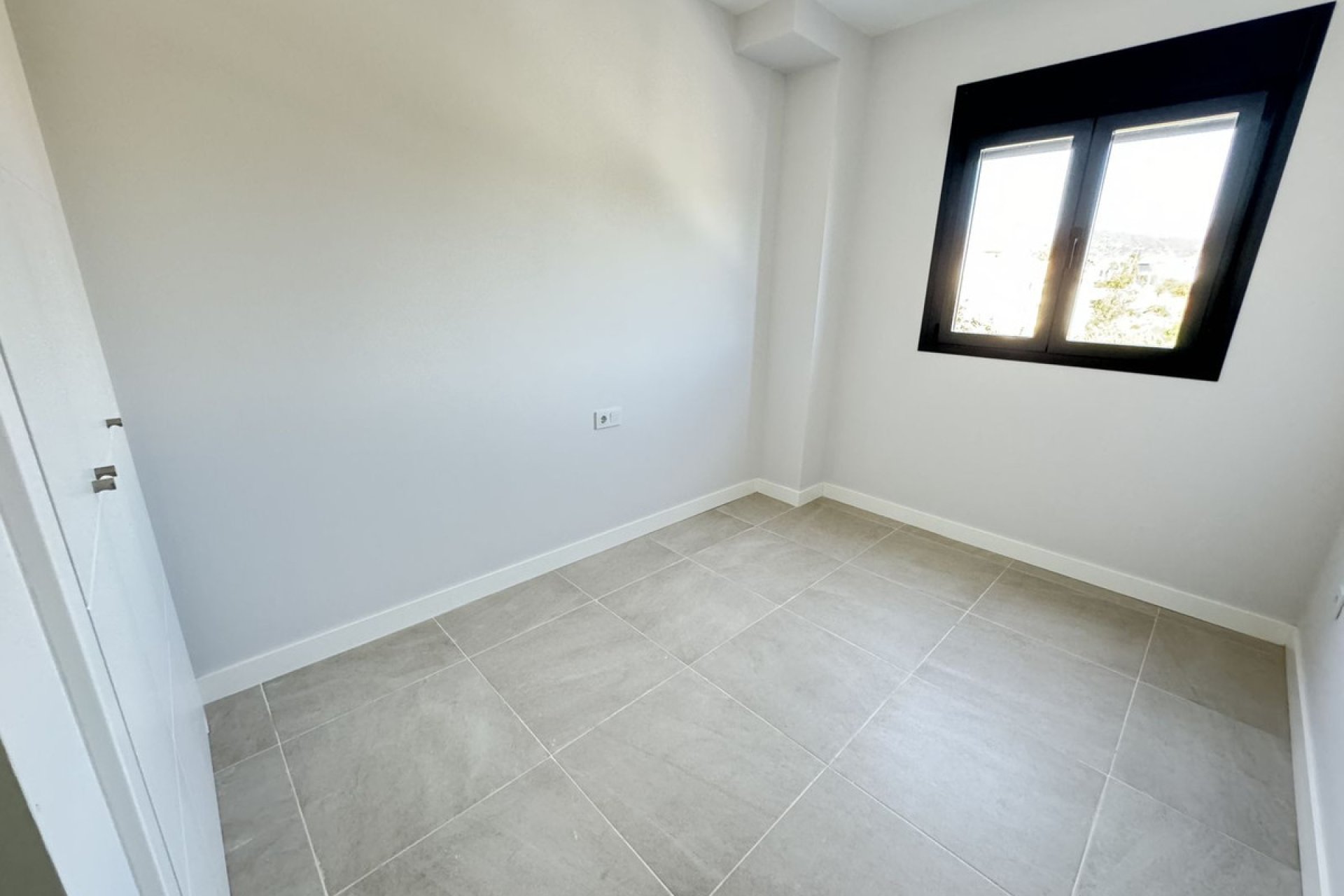 Reventa - Apartment - Middle Floor Apartment - Estepona - Estepona Centro