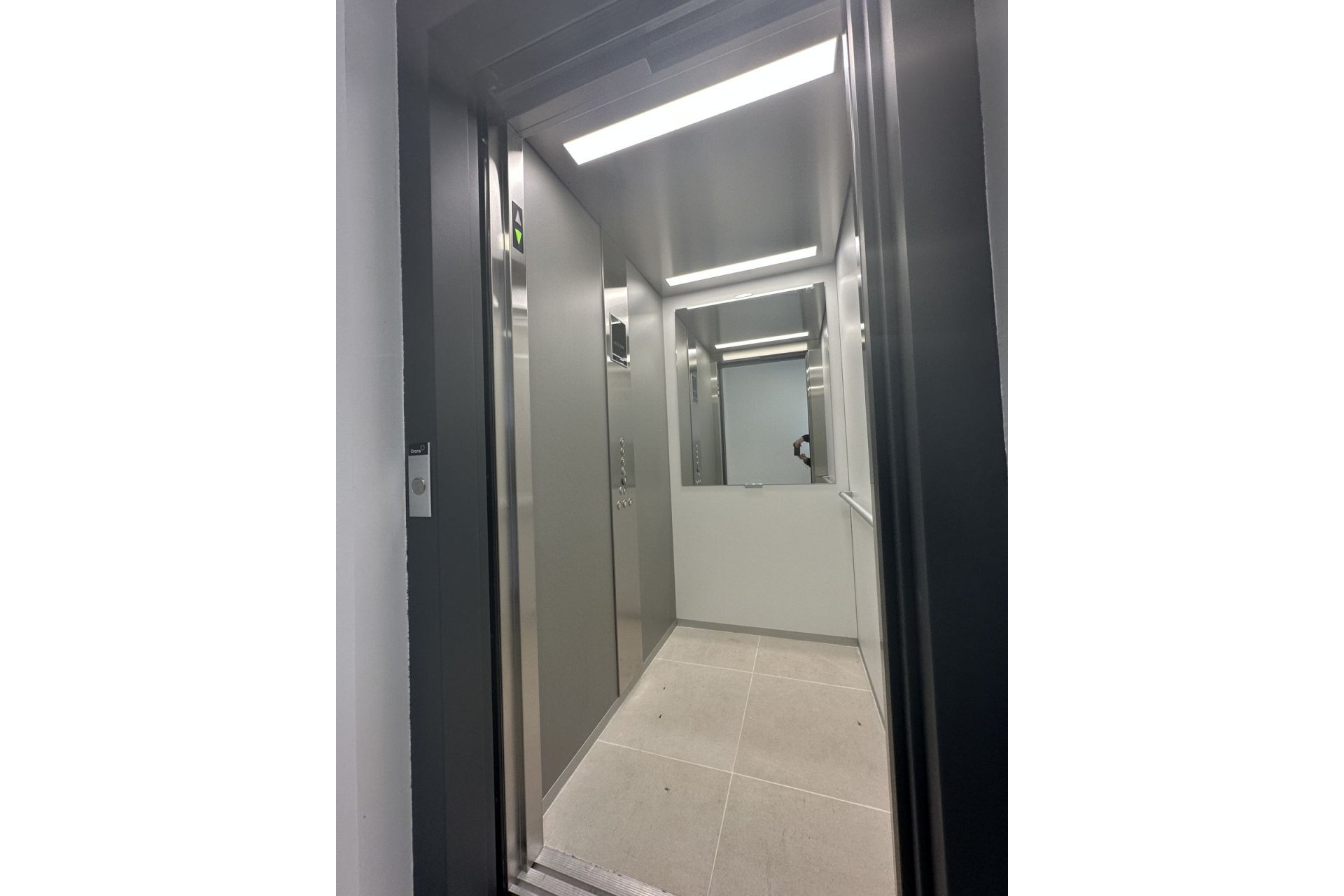 Reventa - Apartment - Middle Floor Apartment - Estepona - Estepona Centro