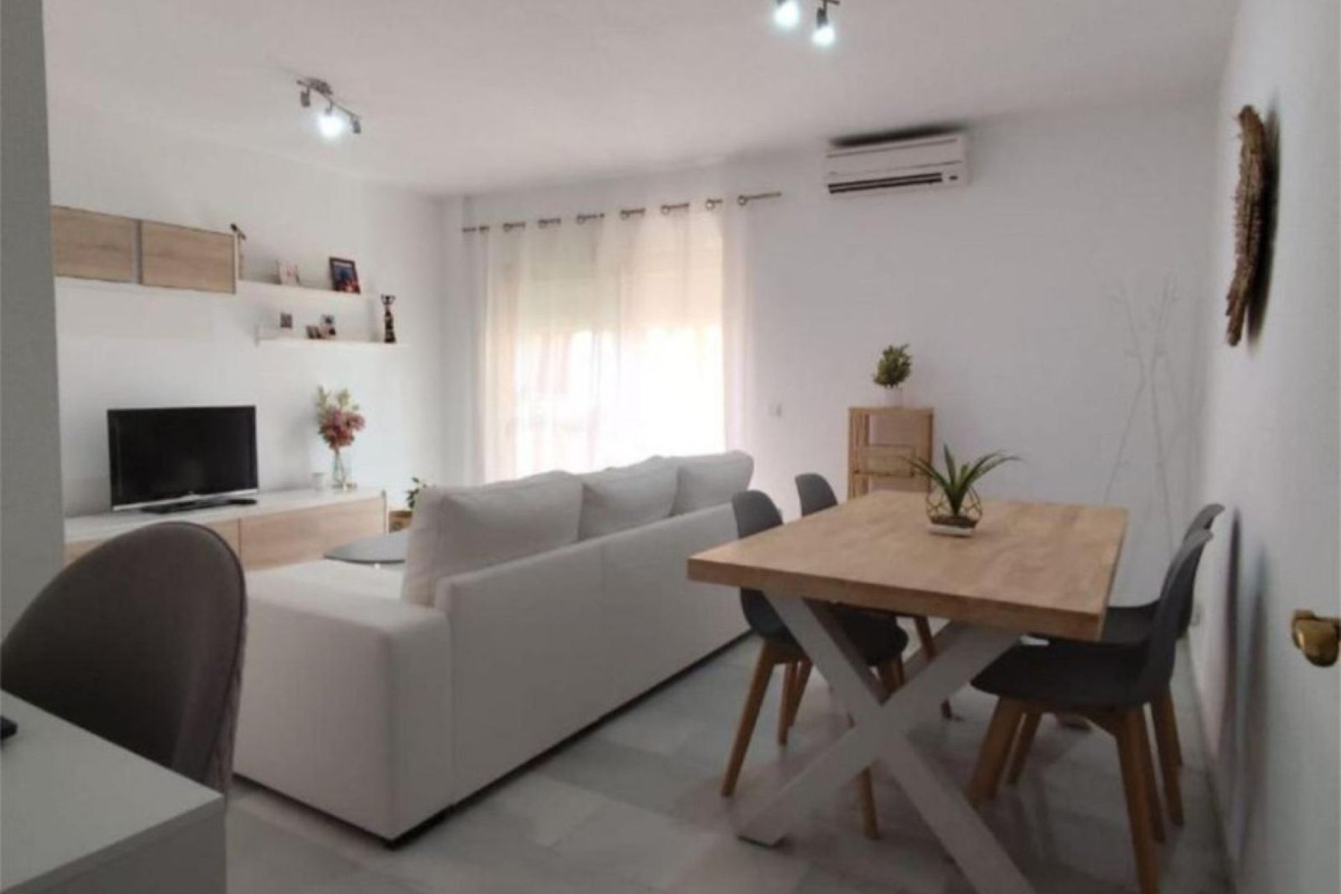 Reventa - Apartment - Middle Floor Apartment - Estepona - Estepona Centro