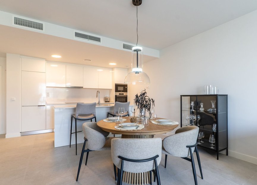 Reventa - Apartment - Middle Floor Apartment - Estepona - Estepona Centro