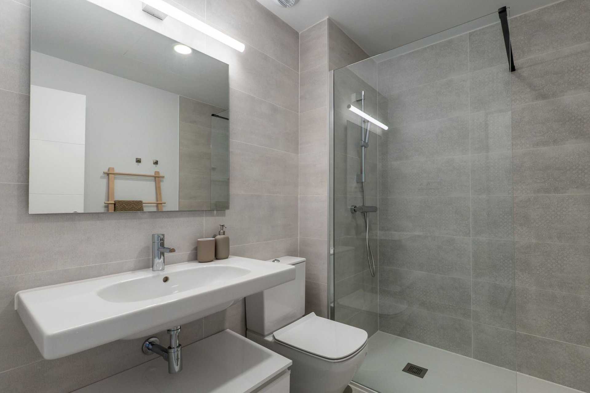 Reventa - Apartment - Middle Floor Apartment - Estepona - Estepona Centro