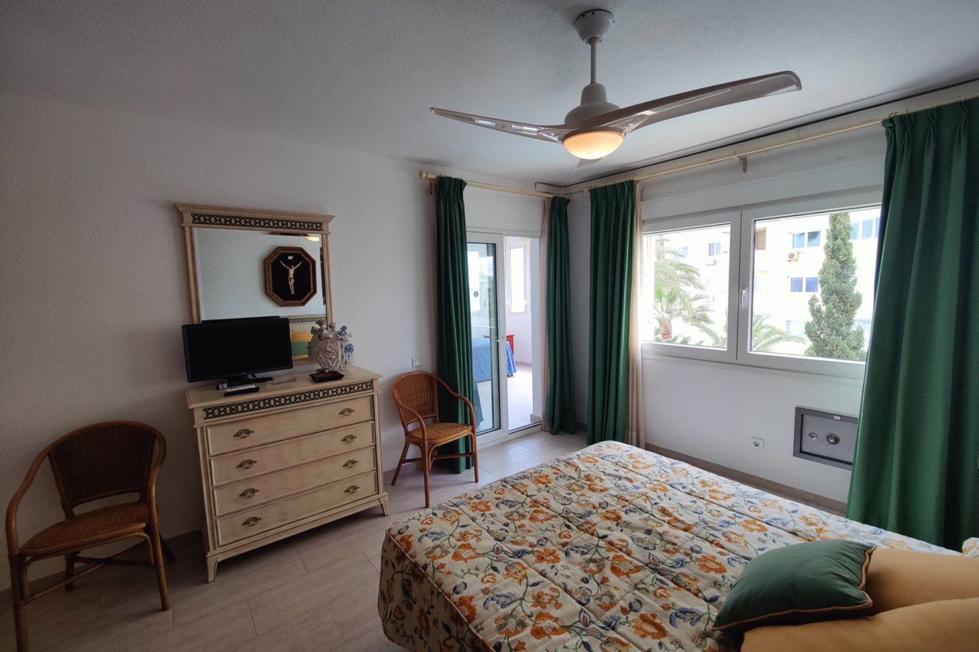 Reventa - Apartment - Middle Floor Apartment - Estepona - Estepona Centro