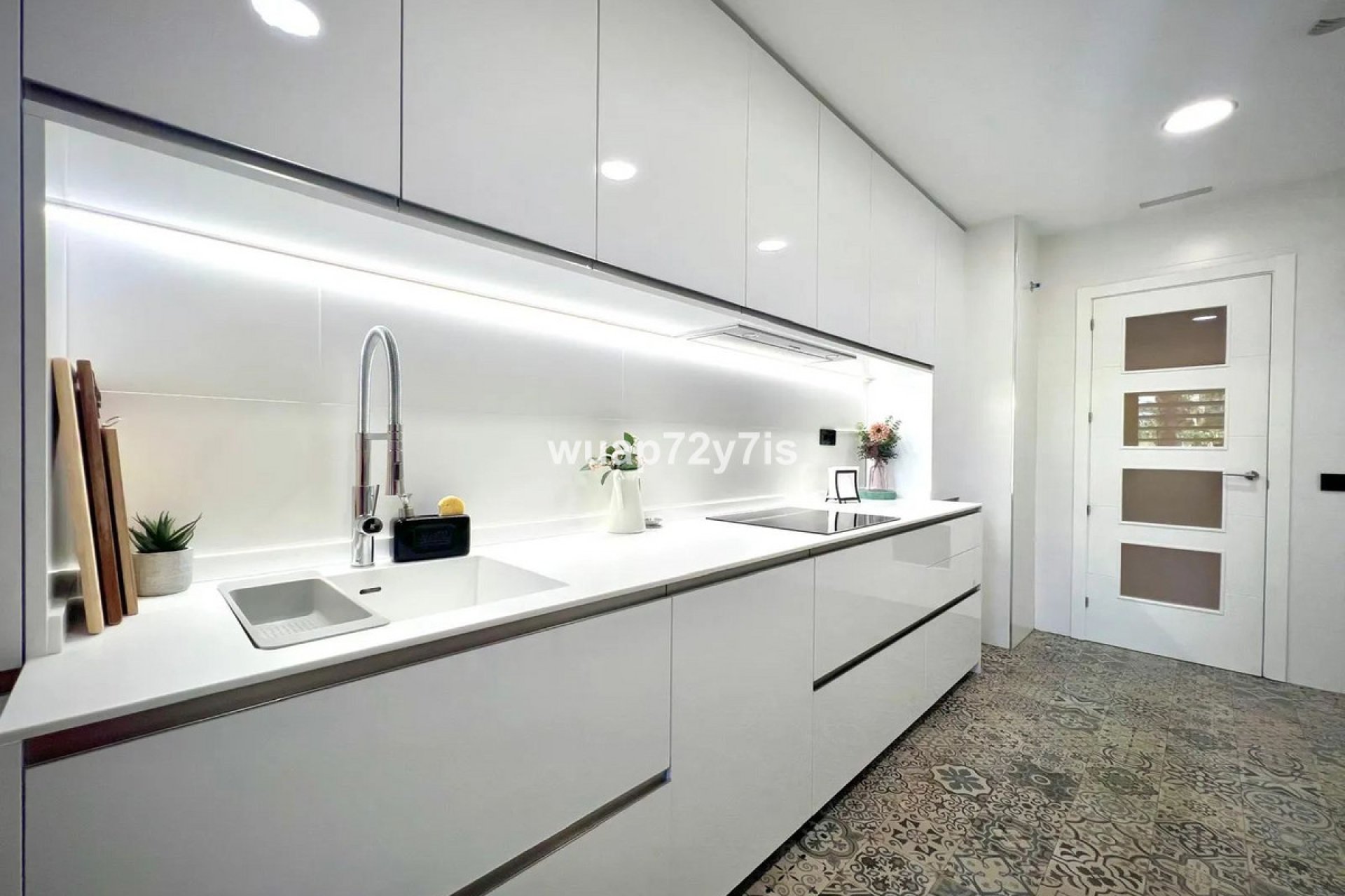 Reventa - Apartment - Middle Floor Apartment - Estepona - Estepona Centro