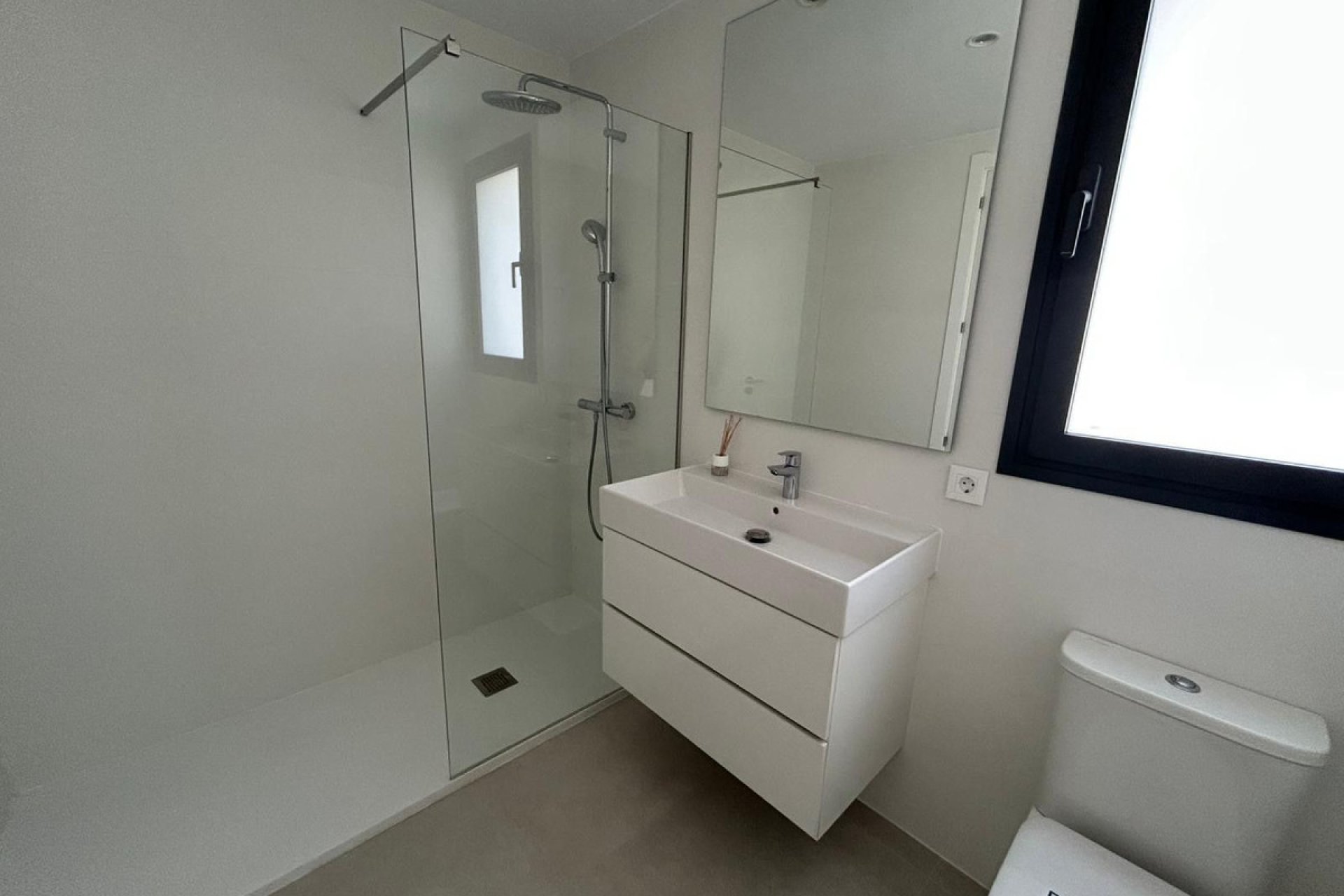 Reventa - Apartment - Middle Floor Apartment - Estepona - Estepona Centro