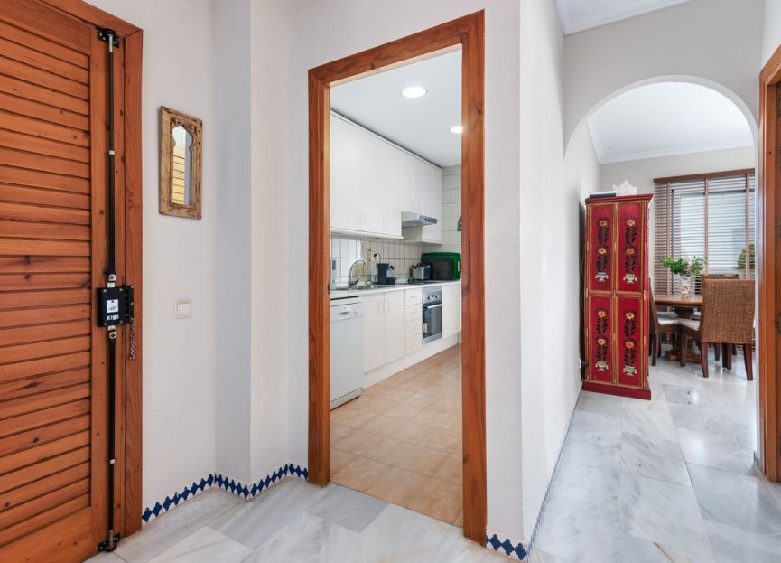 Reventa - Apartment - Middle Floor Apartment - Estepona - Estepona Centro