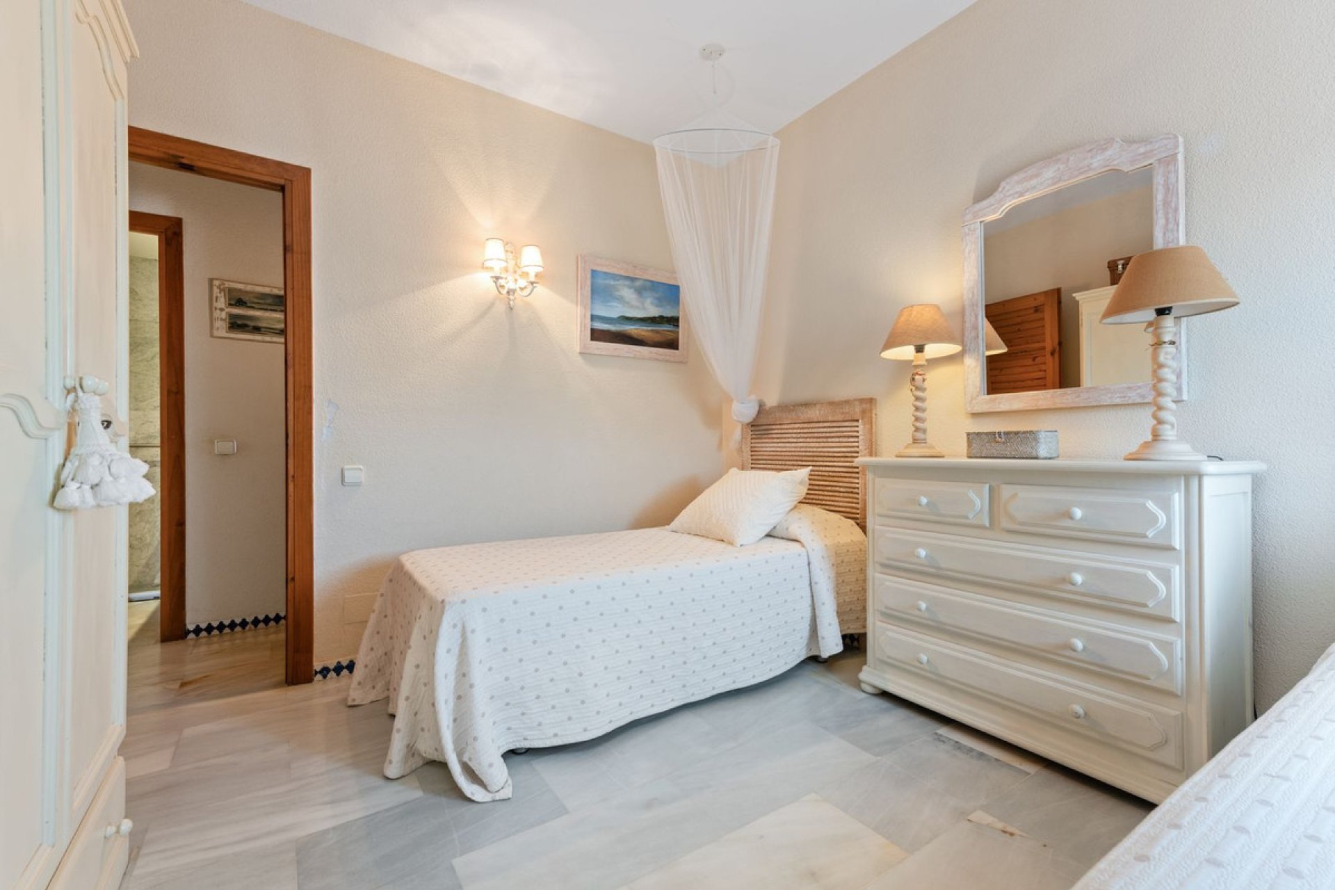 Reventa - Apartment - Middle Floor Apartment - Estepona - Estepona Centro