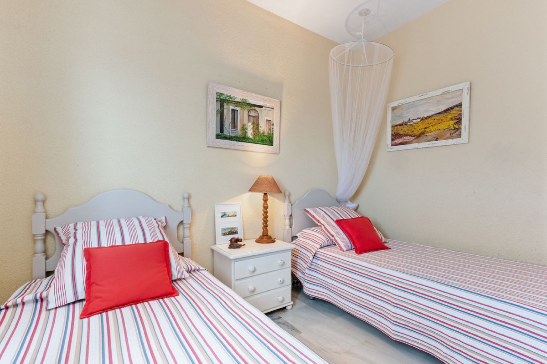 Reventa - Apartment - Middle Floor Apartment - Estepona - Estepona Centro