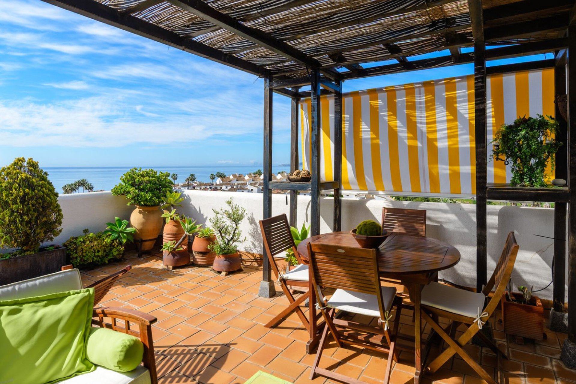 Reventa - Apartment - Middle Floor Apartment - Estepona - Estepona Centro