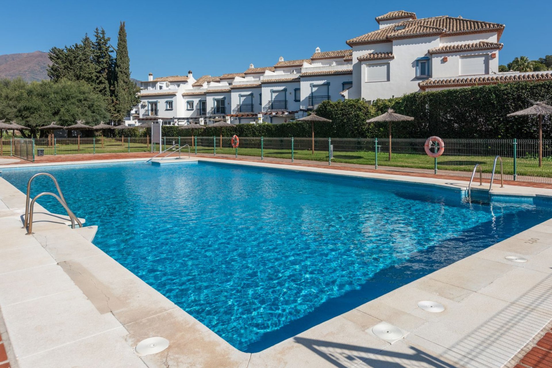 Reventa - Apartment - Middle Floor Apartment - Estepona - Estepona Centro