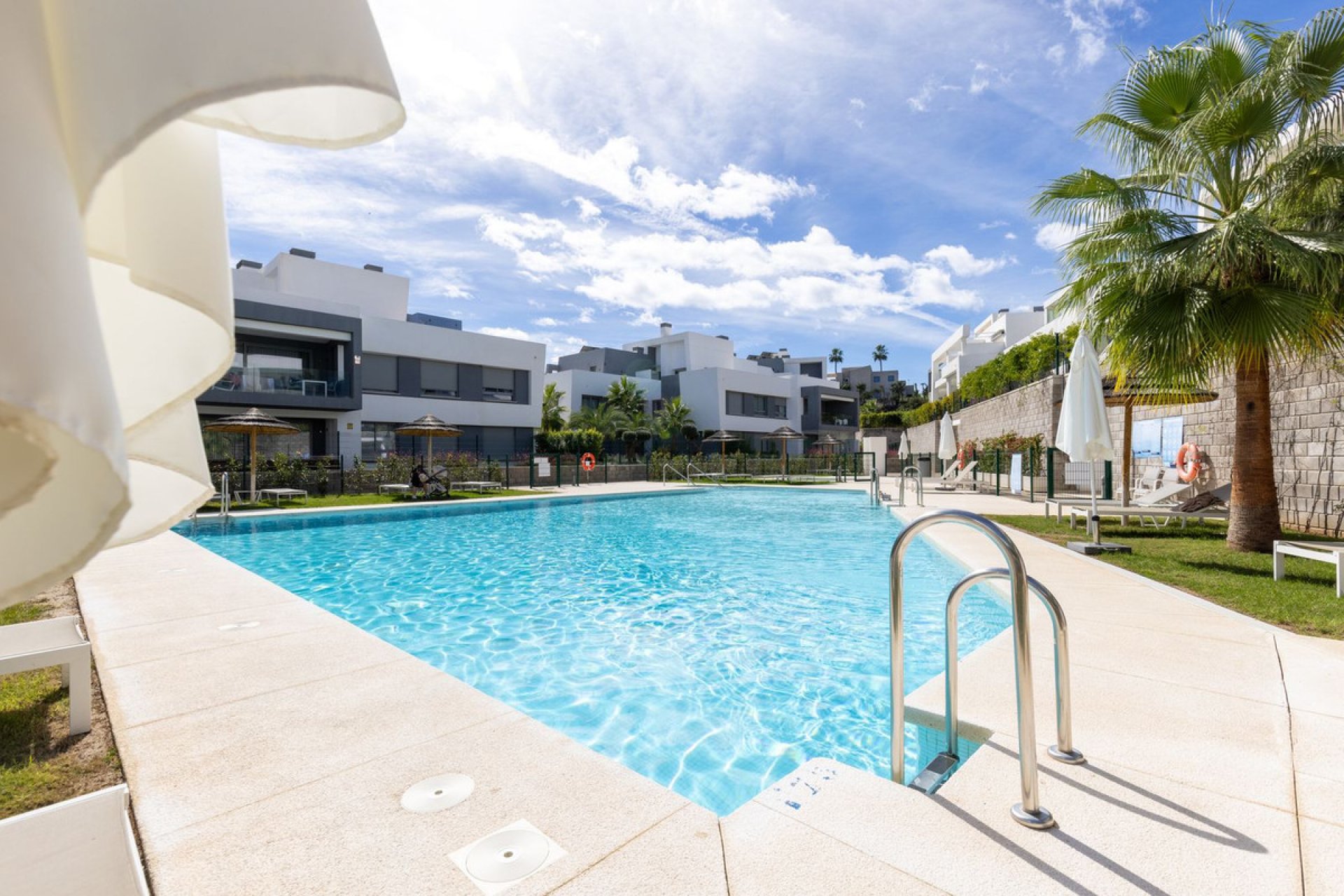 Reventa - Apartment - Middle Floor Apartment - Estepona - Selwo