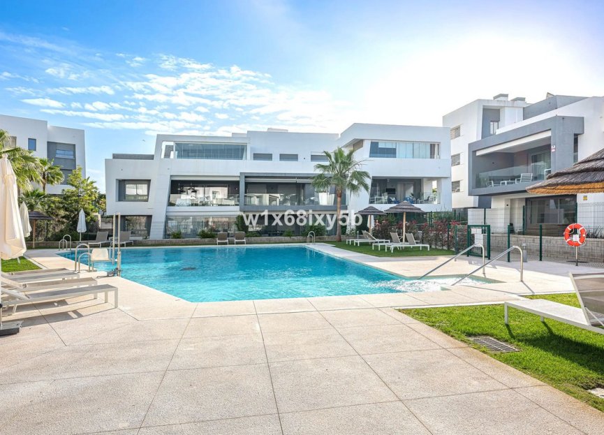 Reventa - Apartment - Middle Floor Apartment - Estepona - Selwo