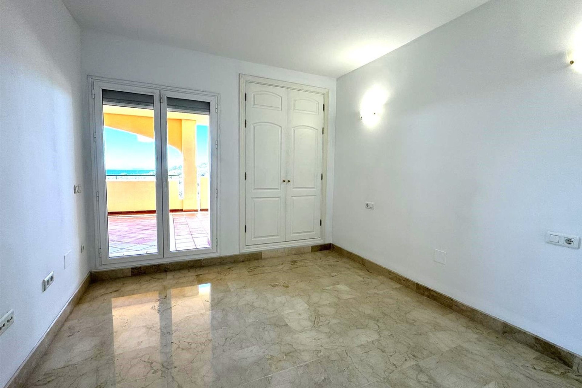 Reventa - Apartment - Middle Floor Apartment - Marbella - Elviria