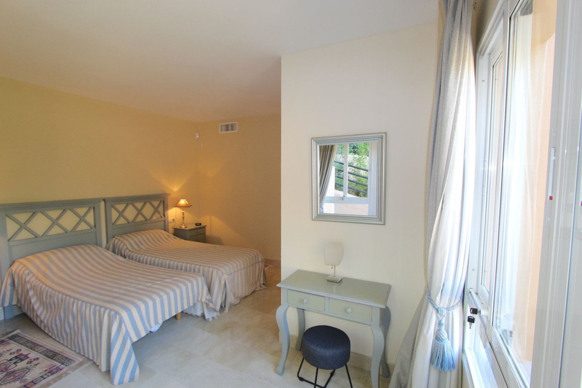 Reventa - Apartment - Middle Floor Apartment - Marbella - Elviria