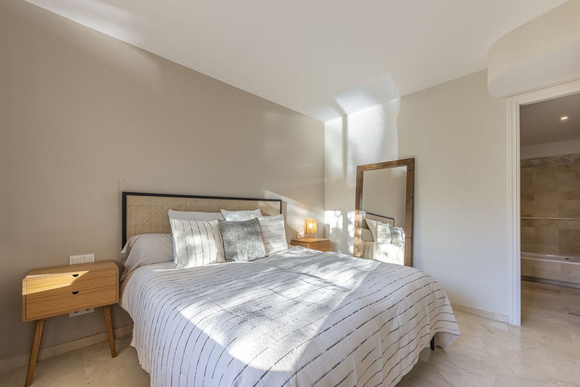 Reventa - Apartment - Middle Floor Apartment - Marbella - Elviria