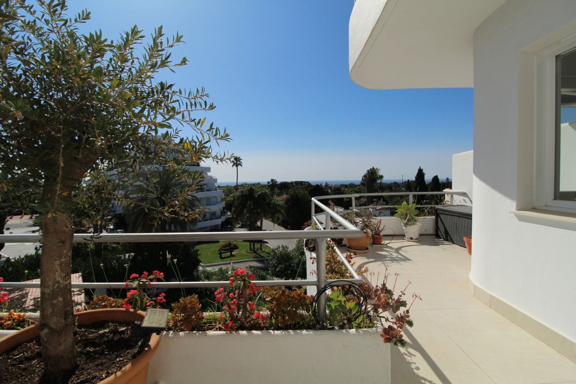 Reventa - Apartment - Middle Floor Apartment - Marbella - Guadalmina Alta
