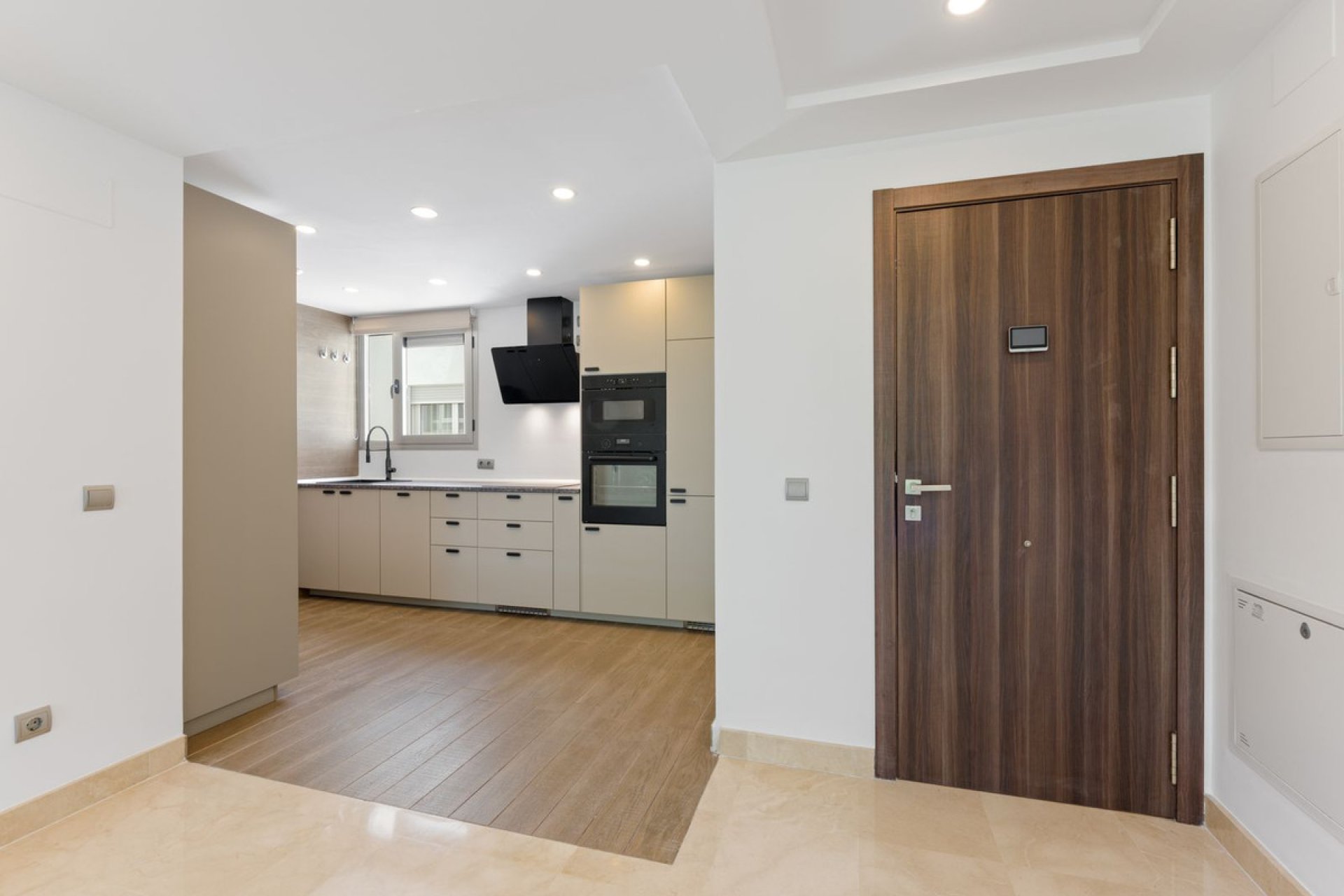 Reventa - Apartment - Middle Floor Apartment - Marbella - Marbella Centro