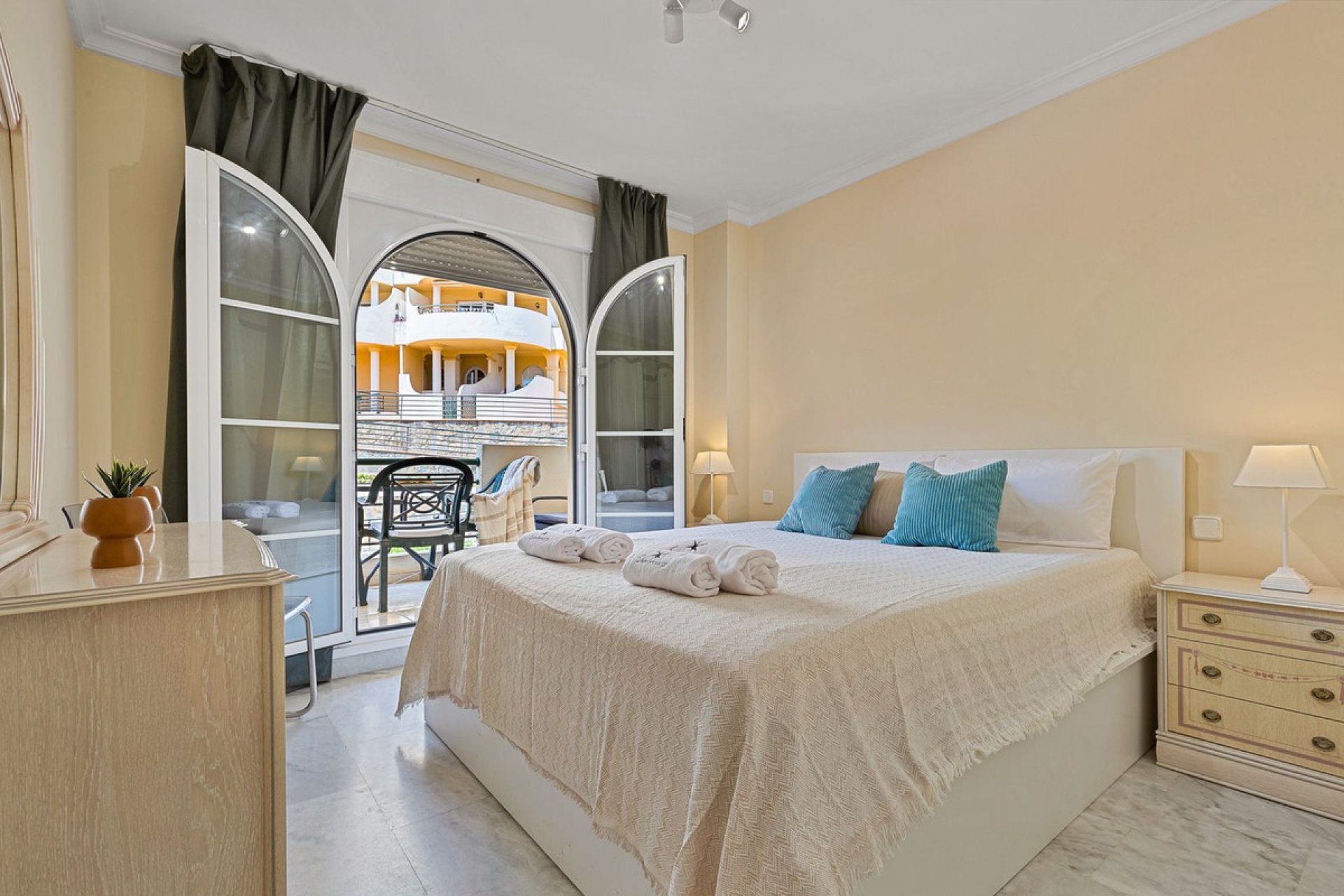 Reventa - Apartment - Middle Floor Apartment - Marbella - Nueva Andalucia