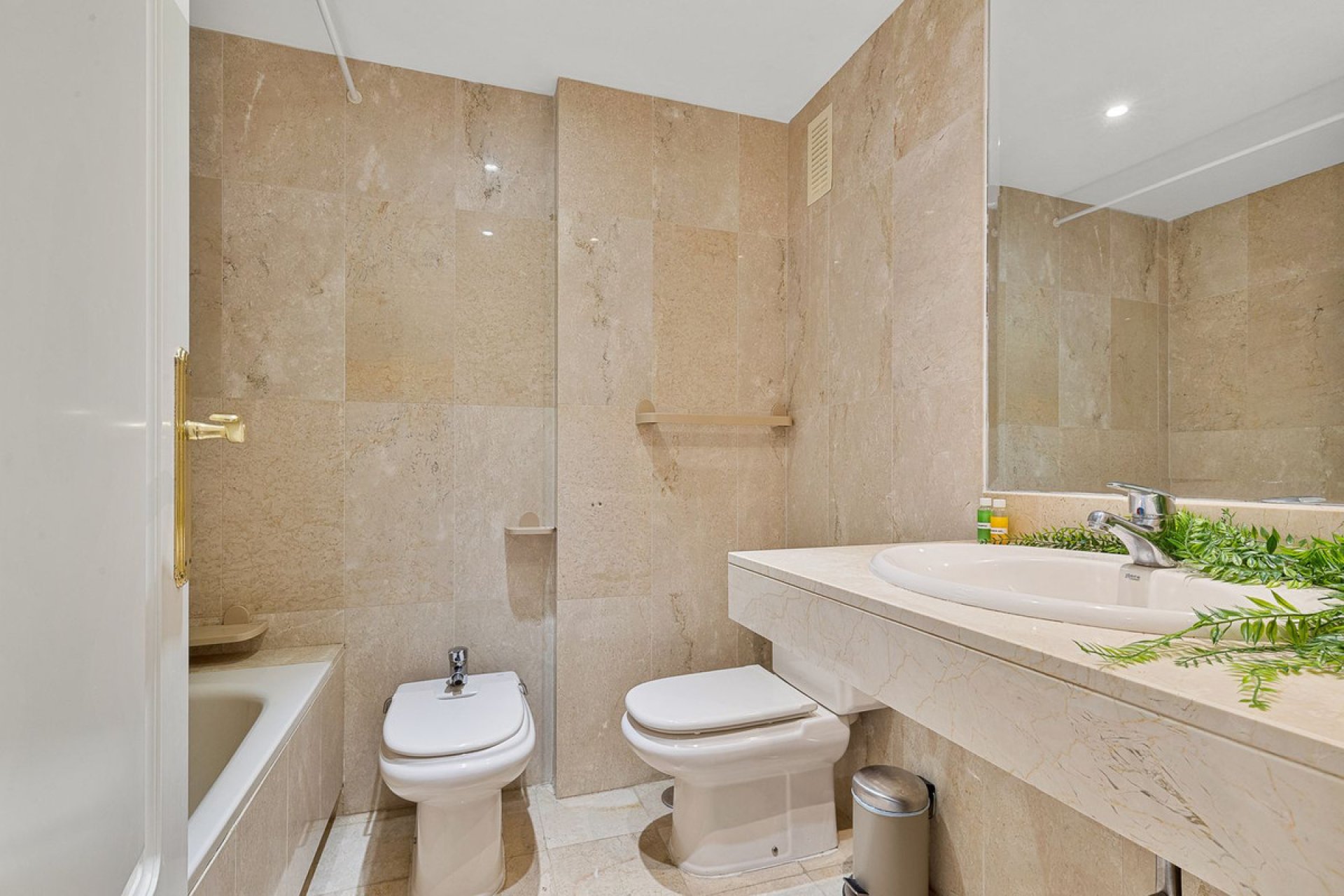 Reventa - Apartment - Middle Floor Apartment - Marbella - Nueva Andalucia