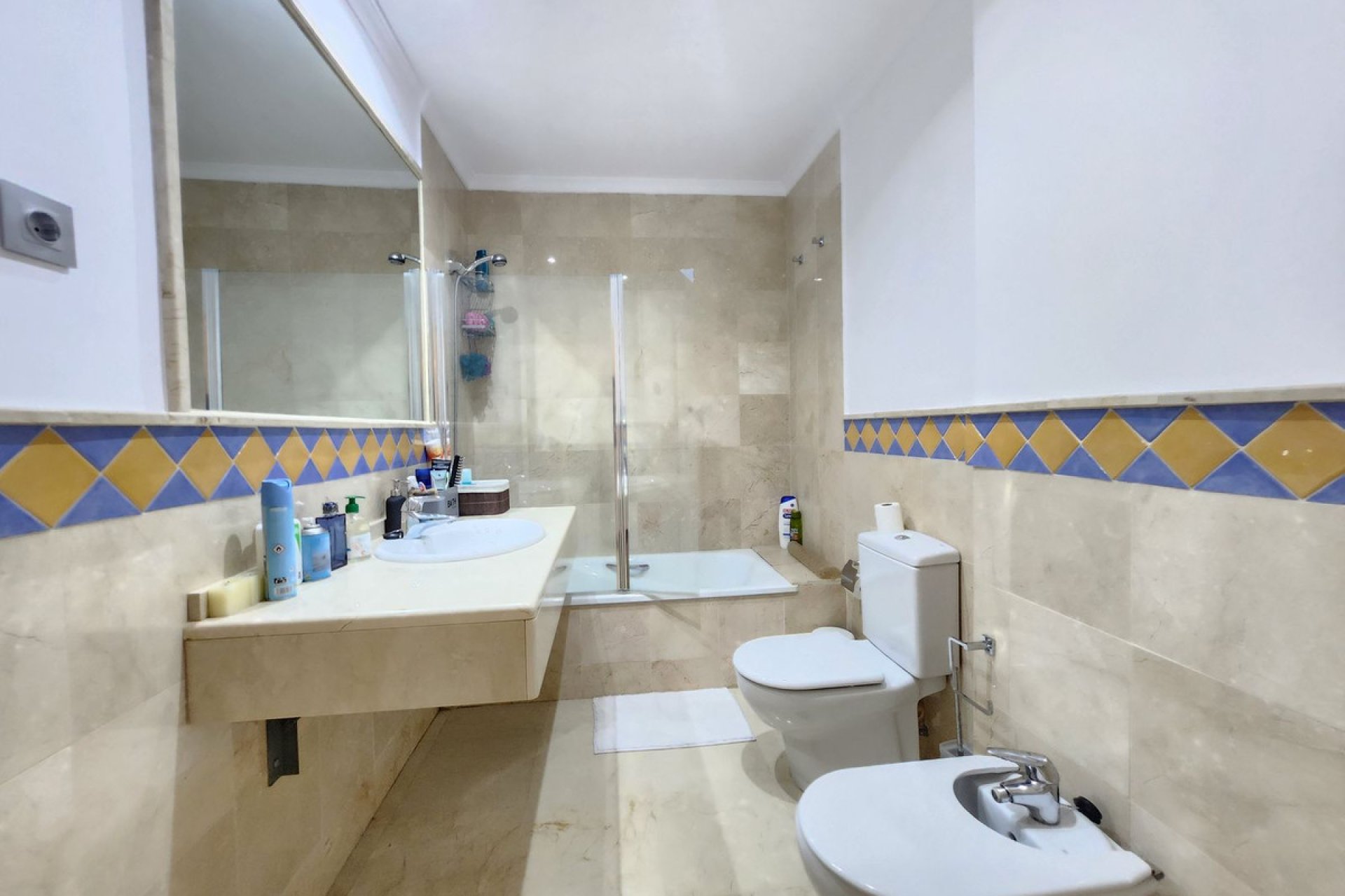 Reventa - Apartment - Middle Floor Apartment - Marbella - Nueva Andalucia