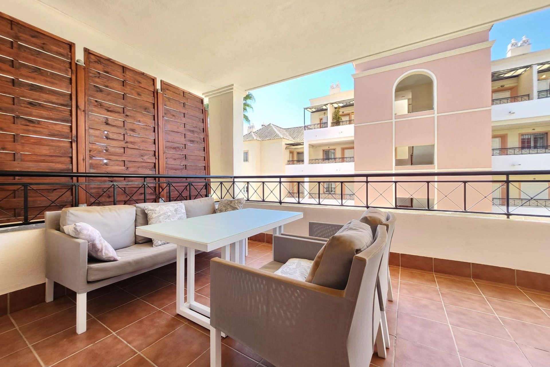 Reventa - Apartment - Middle Floor Apartment - Marbella - Nueva Andalucia