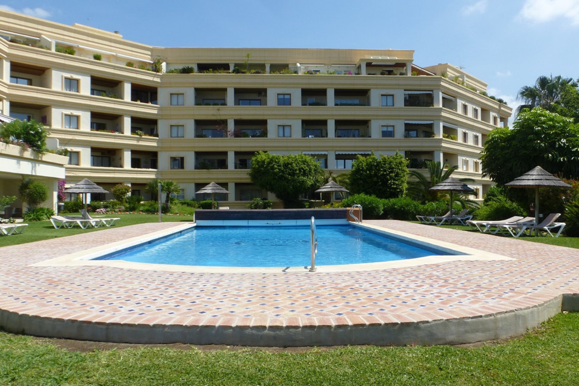 Reventa - Apartment - Middle Floor Apartment - Marbella - Nueva Andalucia
