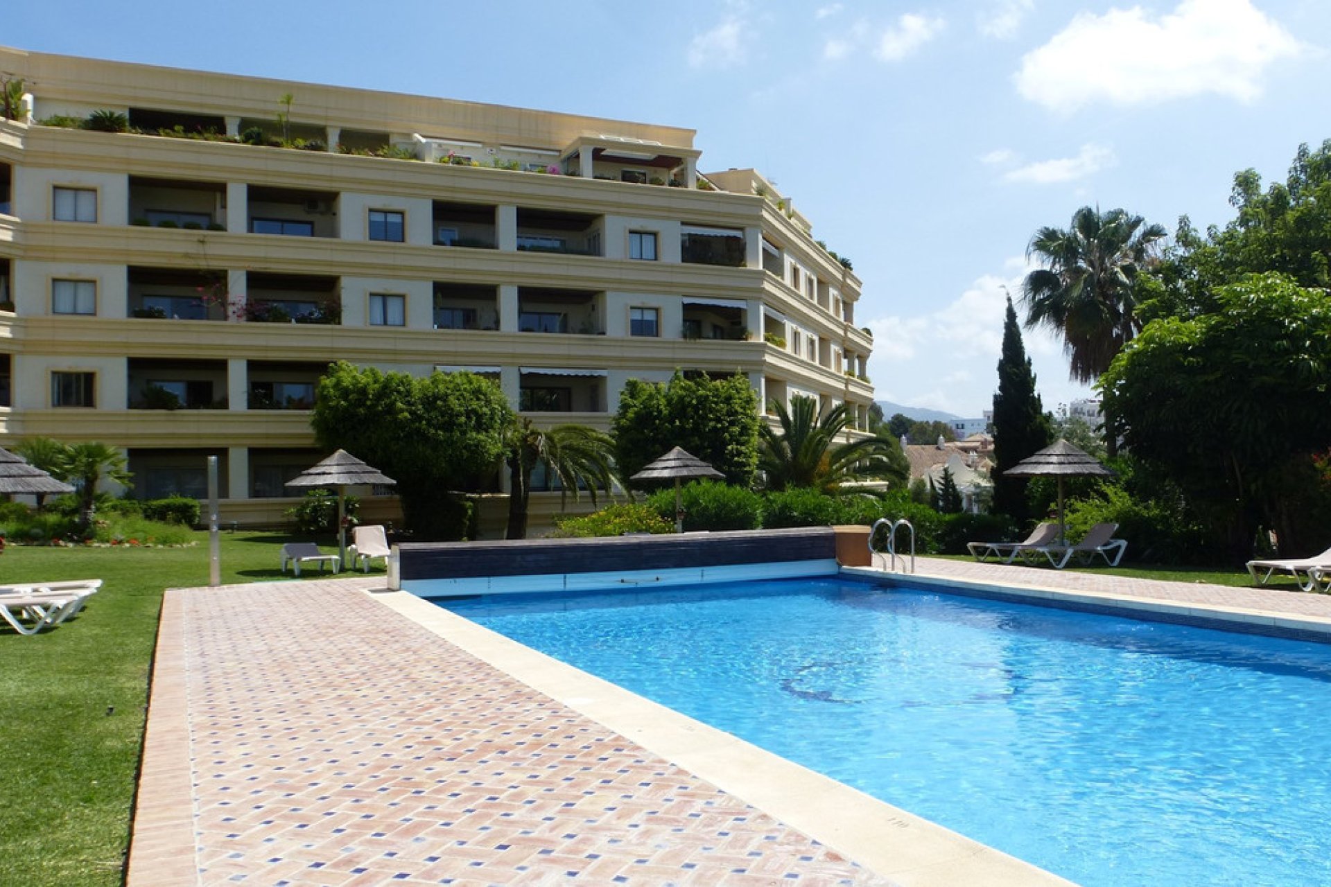 Reventa - Apartment - Middle Floor Apartment - Marbella - Nueva Andalucia