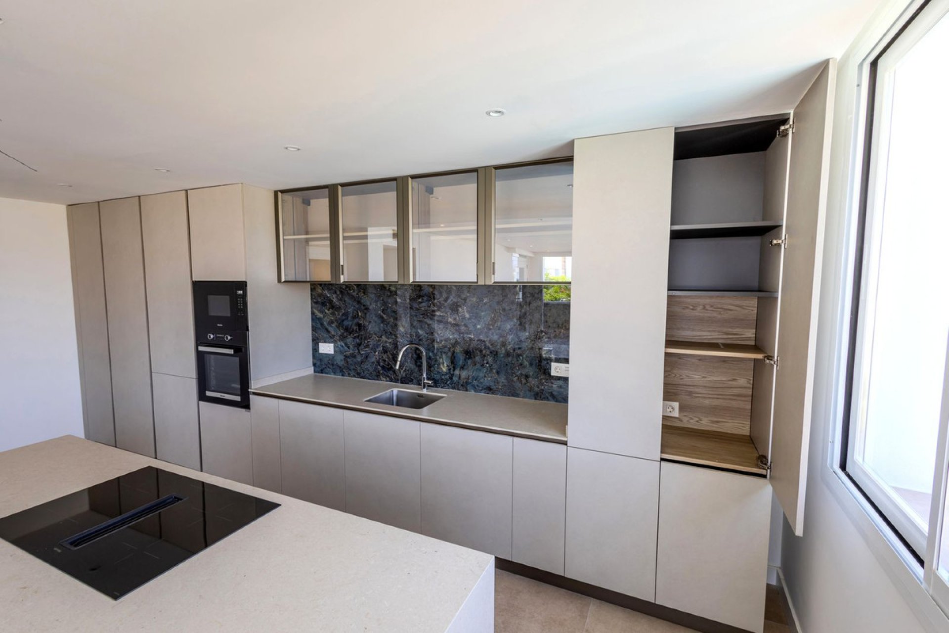 Reventa - Apartment - Middle Floor Apartment - Marbella - Nueva Andalucia