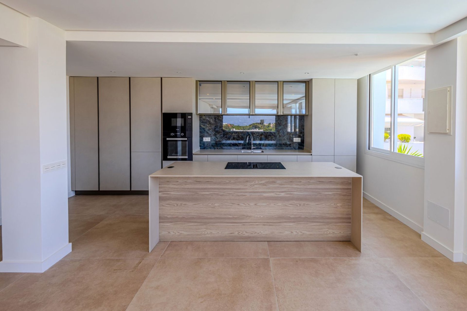 Reventa - Apartment - Middle Floor Apartment - Marbella - Nueva Andalucia