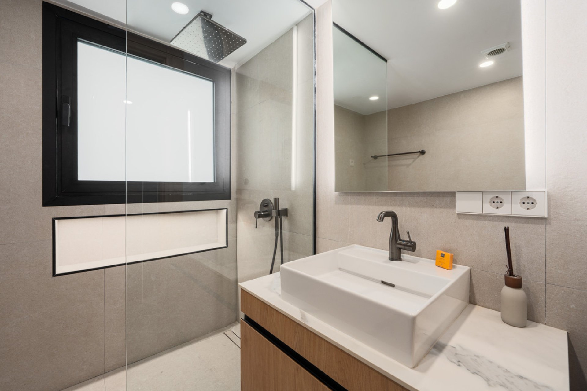 Reventa - Apartment - Middle Floor Apartment - Marbella - Nueva Andalucia