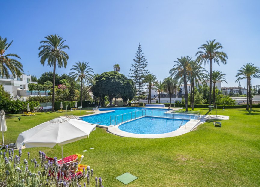 Reventa - Apartment - Middle Floor Apartment - Marbella - Nueva Andalucia