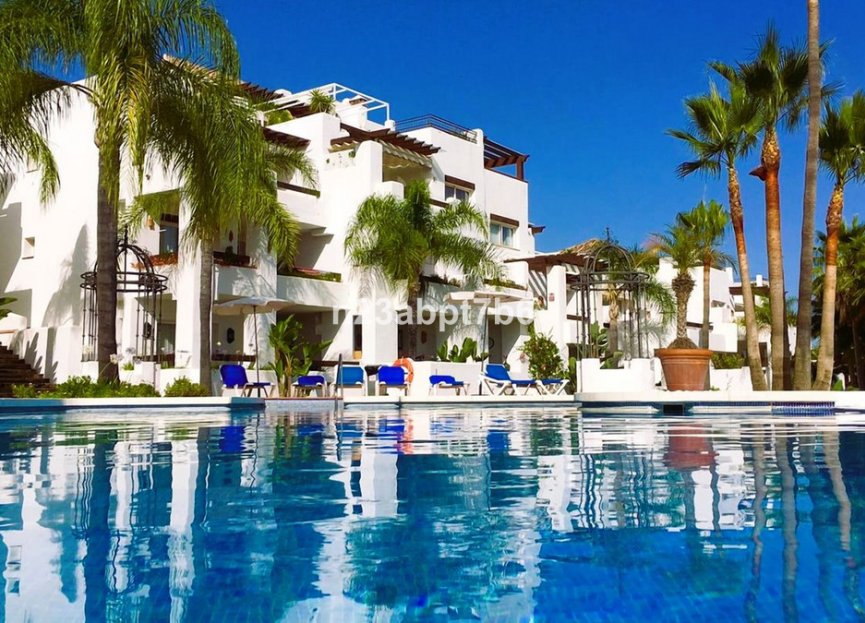 Reventa - Apartment - Middle Floor Apartment - Marbella - Nueva Andalucia