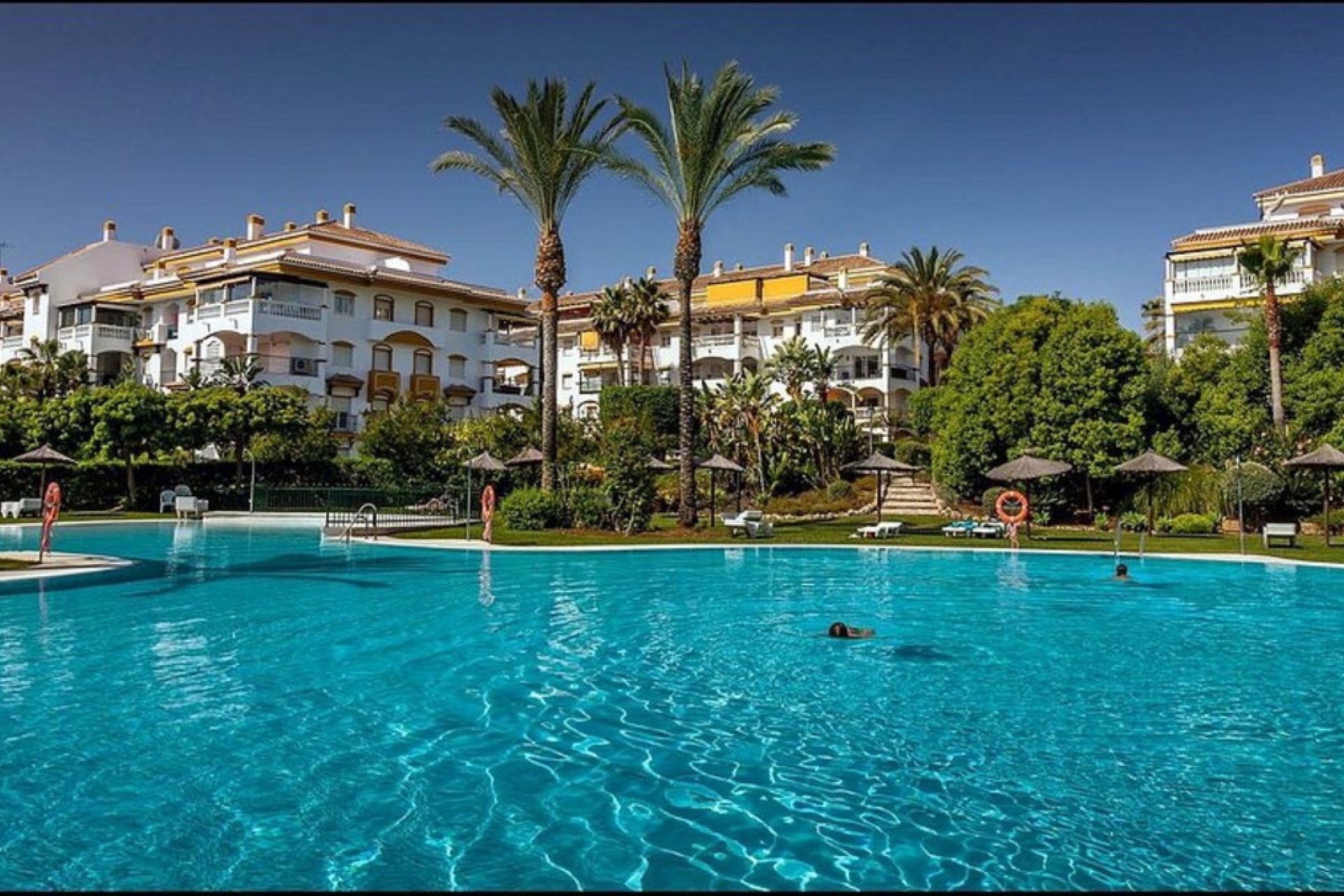 Reventa - Apartment - Middle Floor Apartment - Marbella - Nueva Andalucia