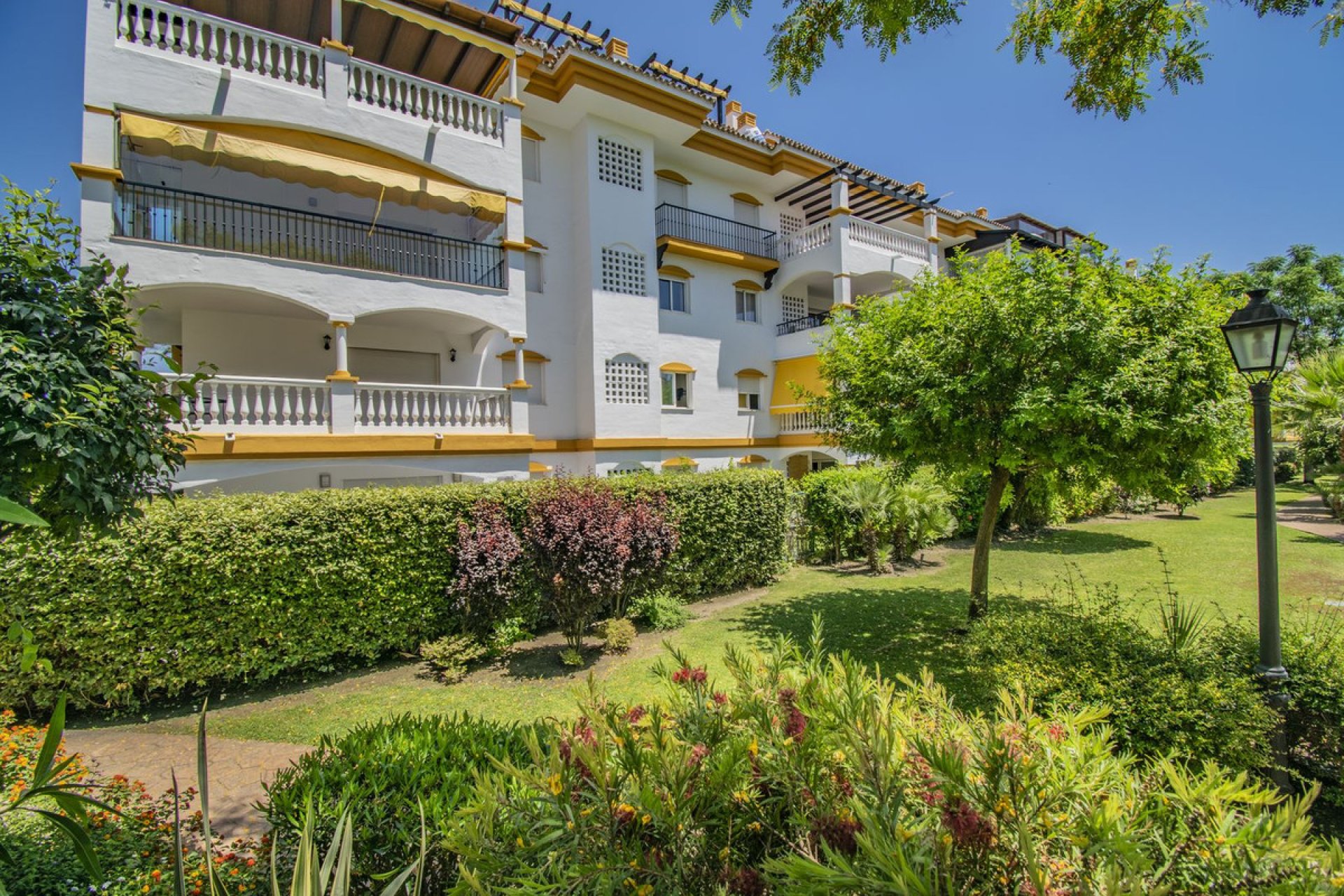 Reventa - Apartment - Middle Floor Apartment - Marbella - Nueva Andalucia