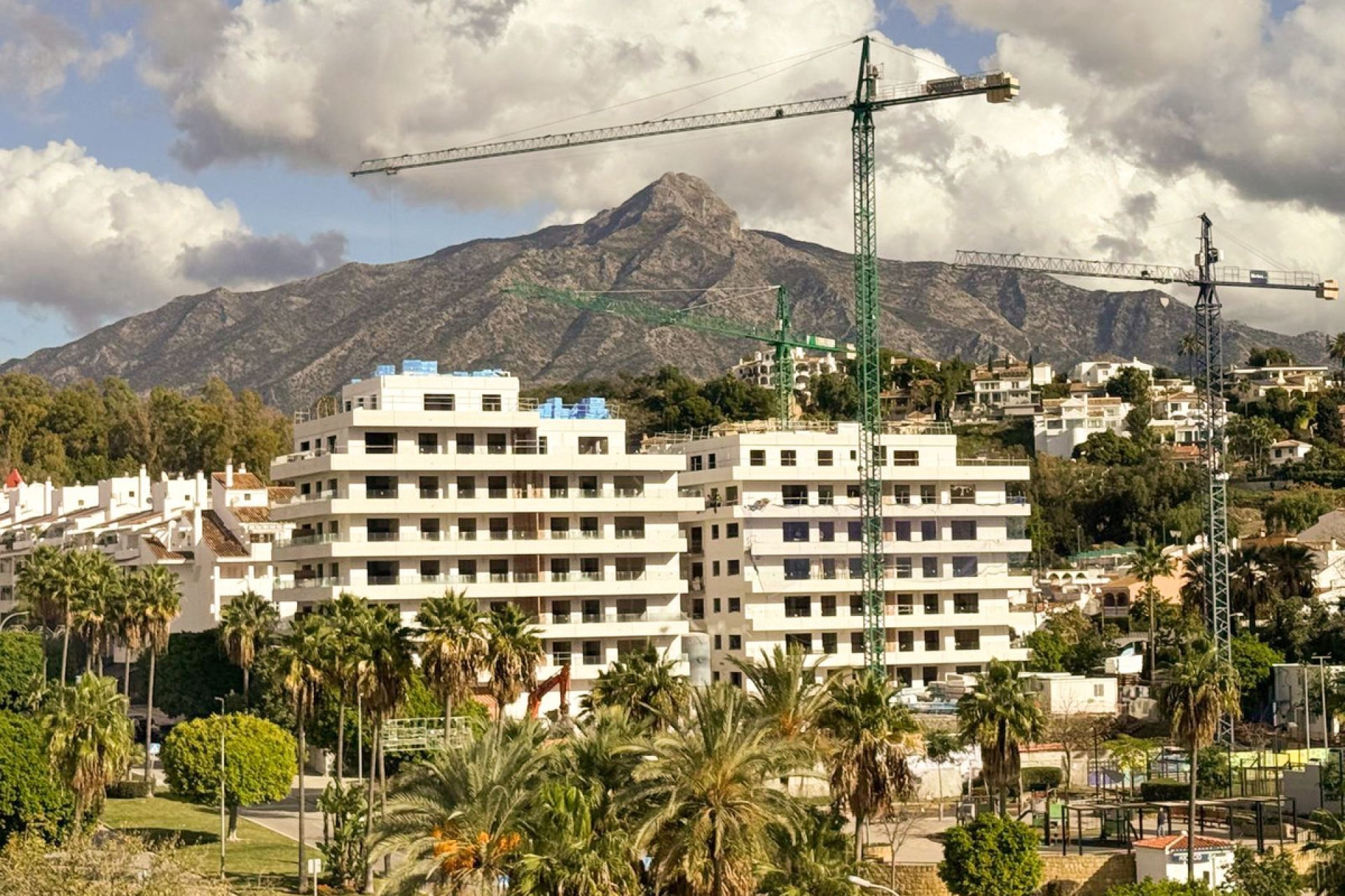 Reventa - Apartment - Middle Floor Apartment - Marbella - Nueva Andalucia