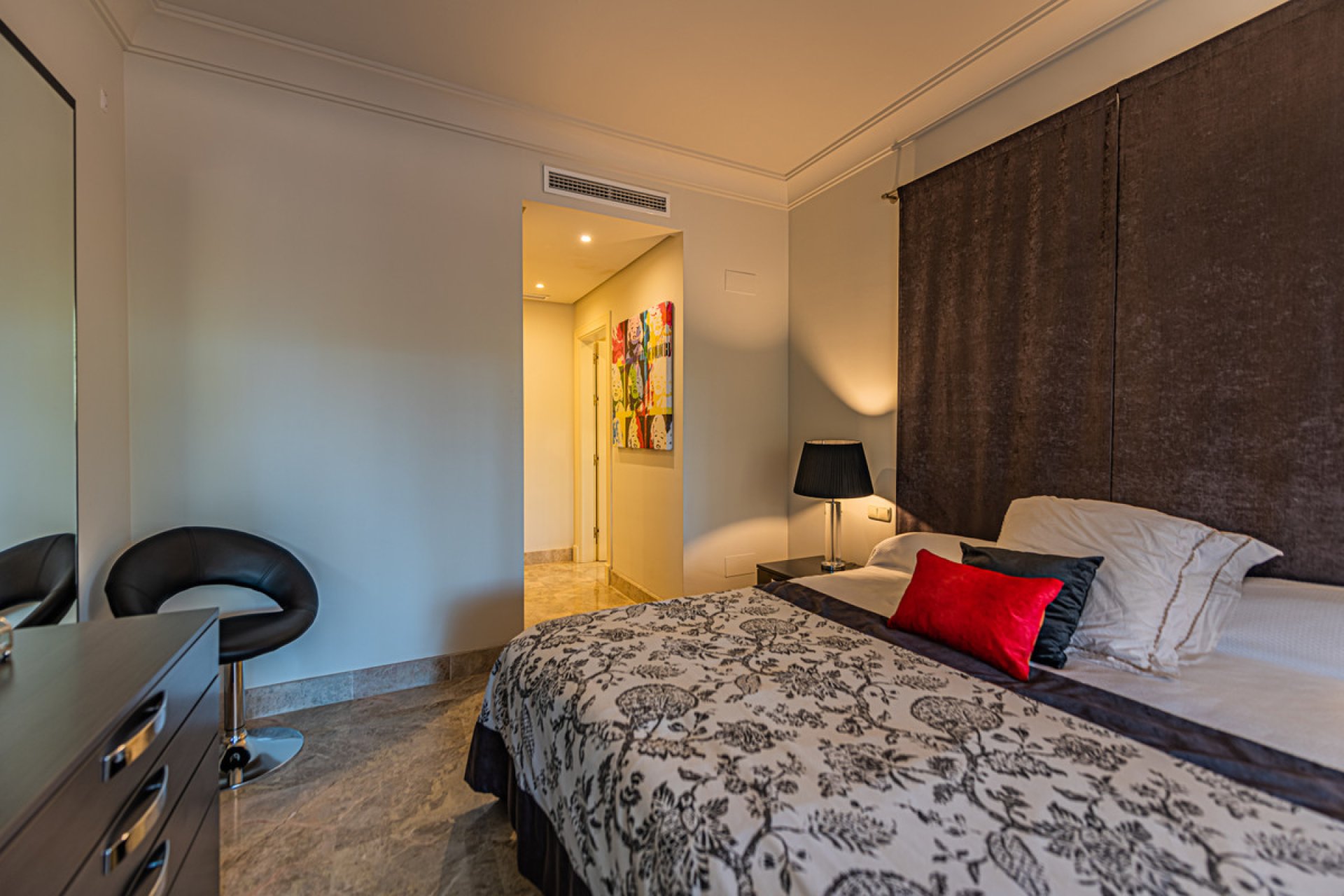 Reventa - Apartment - Middle Floor Apartment - Marbella - Nueva Andalucia