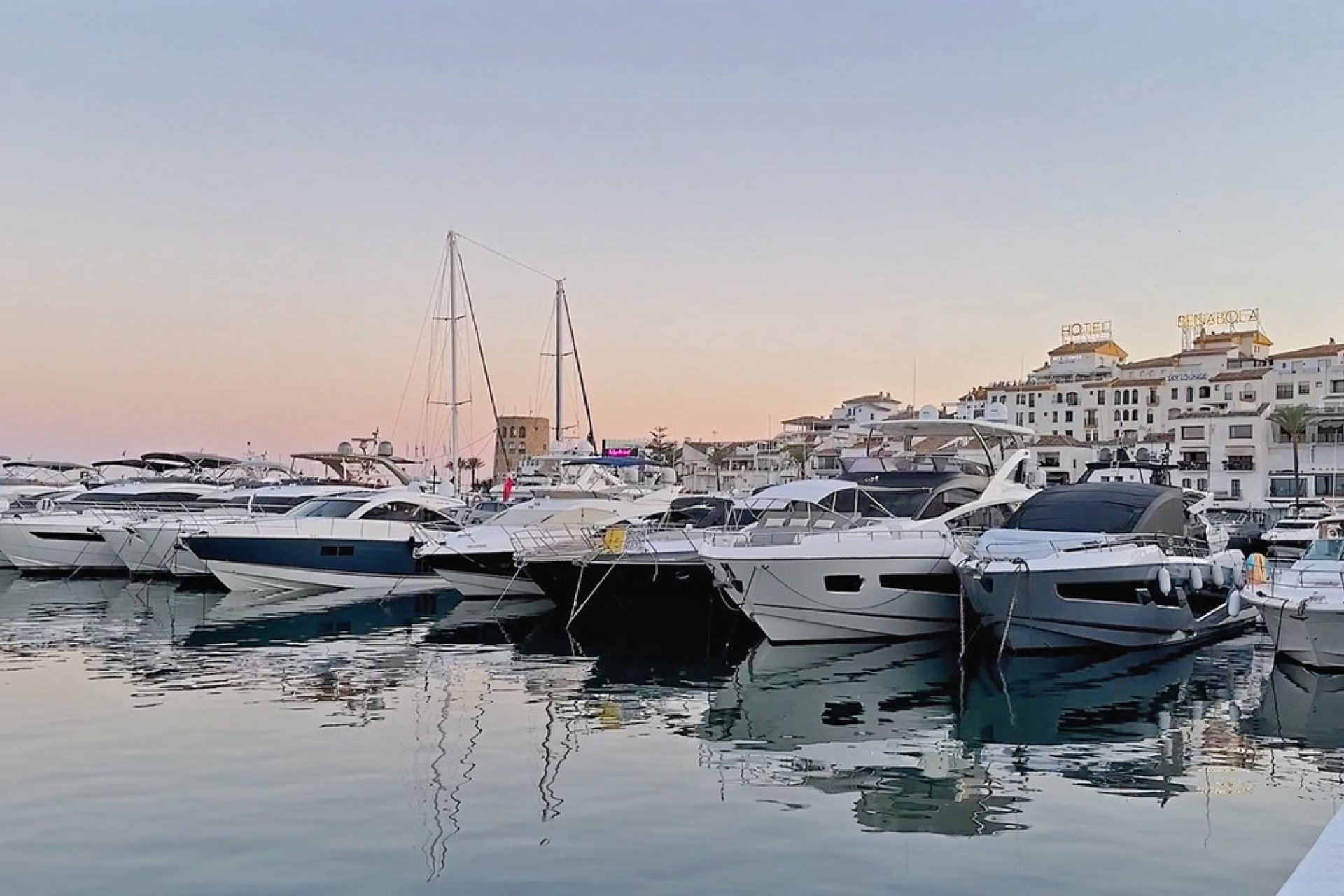 Reventa - Apartment - Middle Floor Apartment - Marbella - Nueva Andalucia