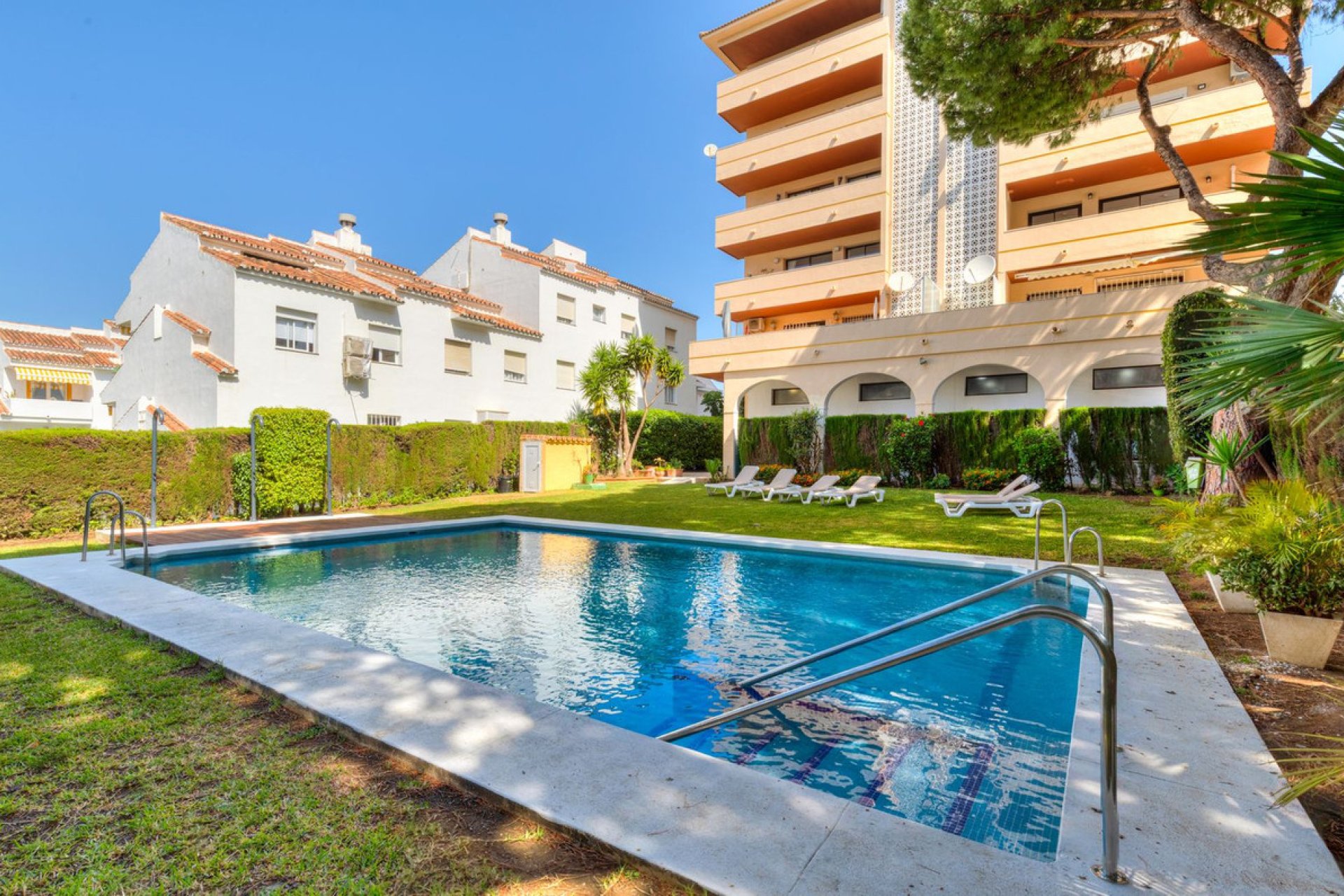 Reventa - Apartment - Middle Floor Apartment - Marbella - Nueva Andalucia
