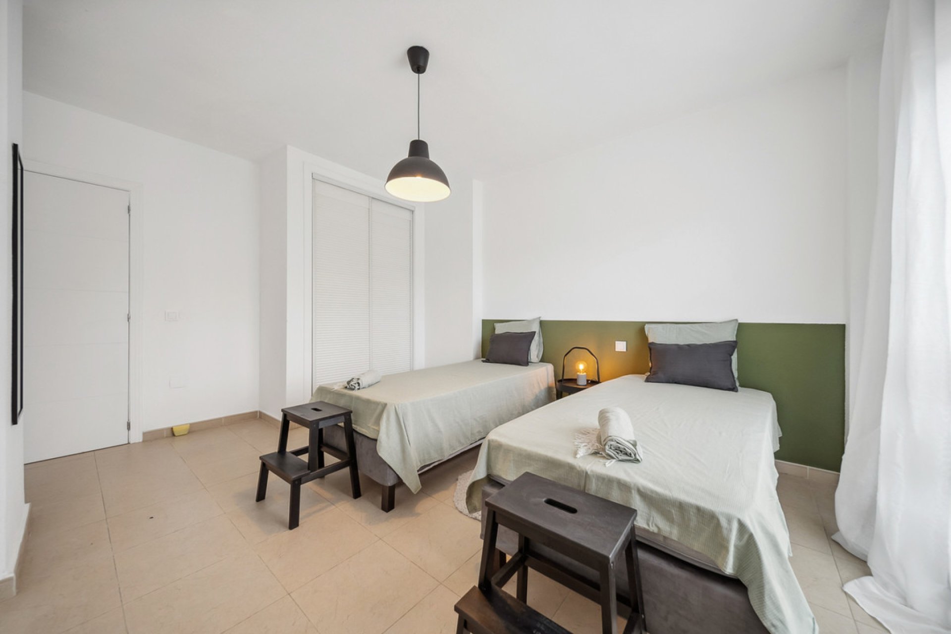 Reventa - Apartment - Middle Floor Apartment - Marbella - Nueva Andalucia