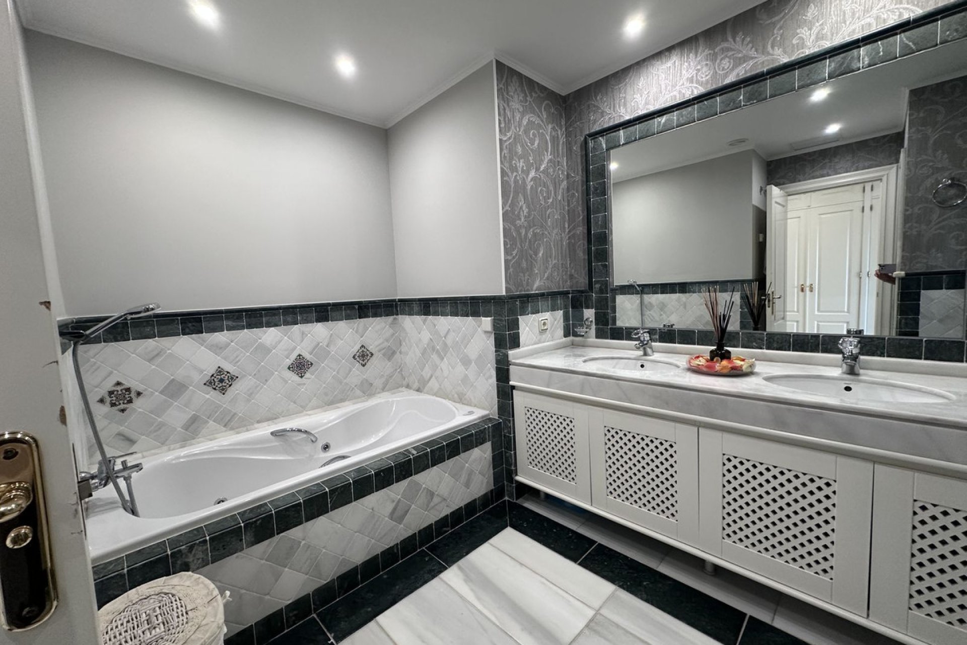 Reventa - Apartment - Middle Floor Apartment - Marbella - The Golden Mile